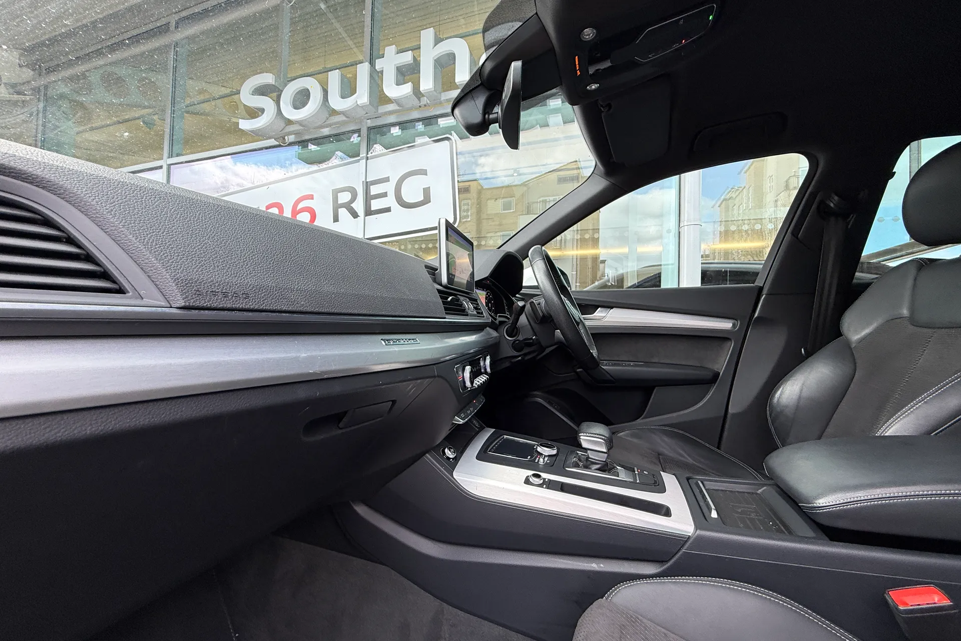 Audi Q5 thumbnail image number 8