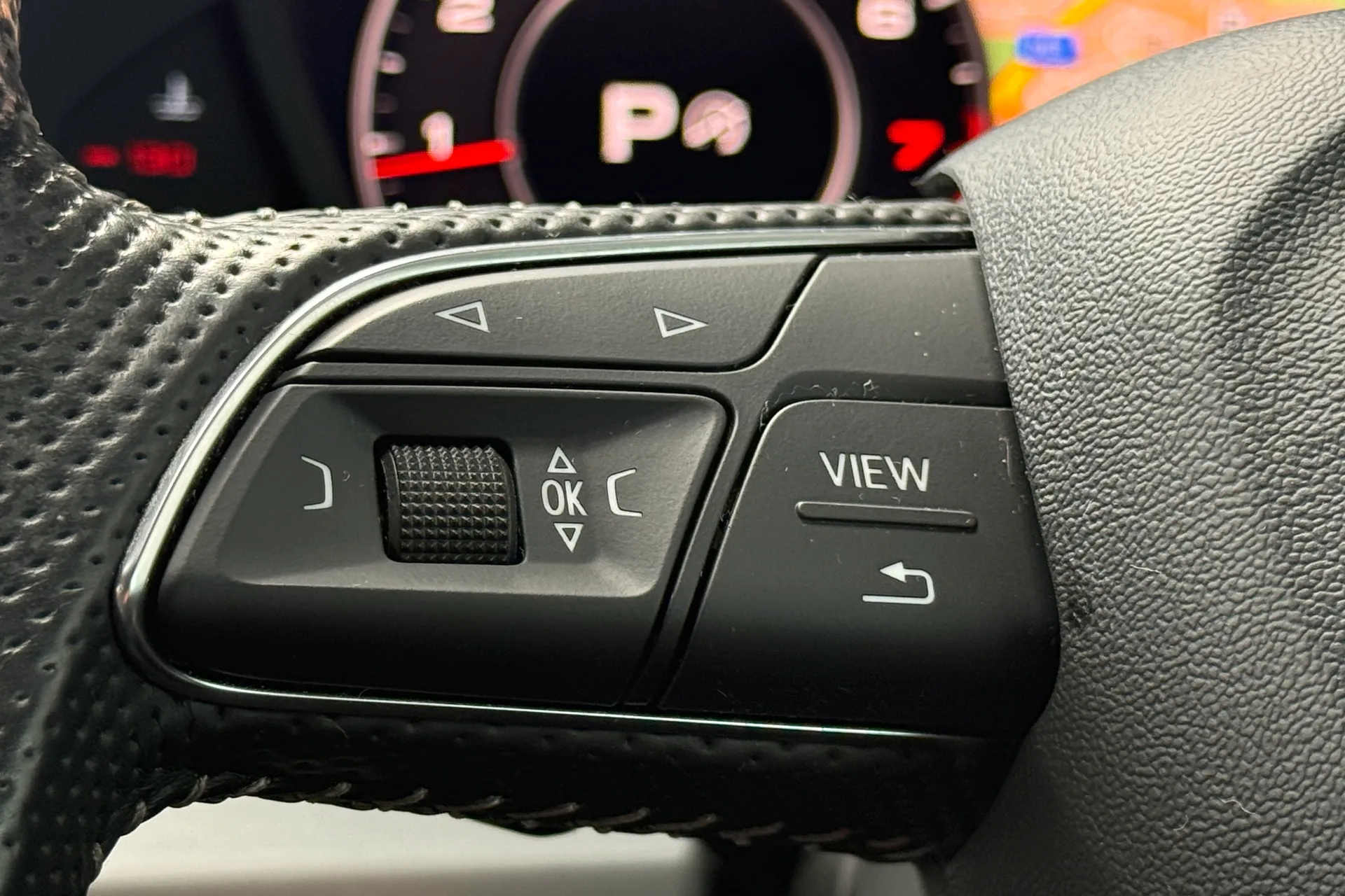 Audi Q5 thumbnail image number 15