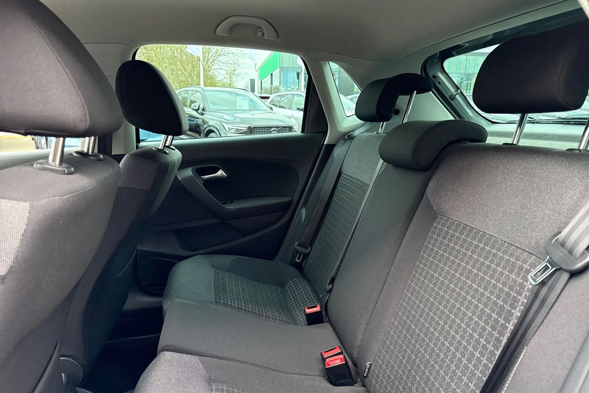 VOLKSWAGEN POLO thumbnail image number 29