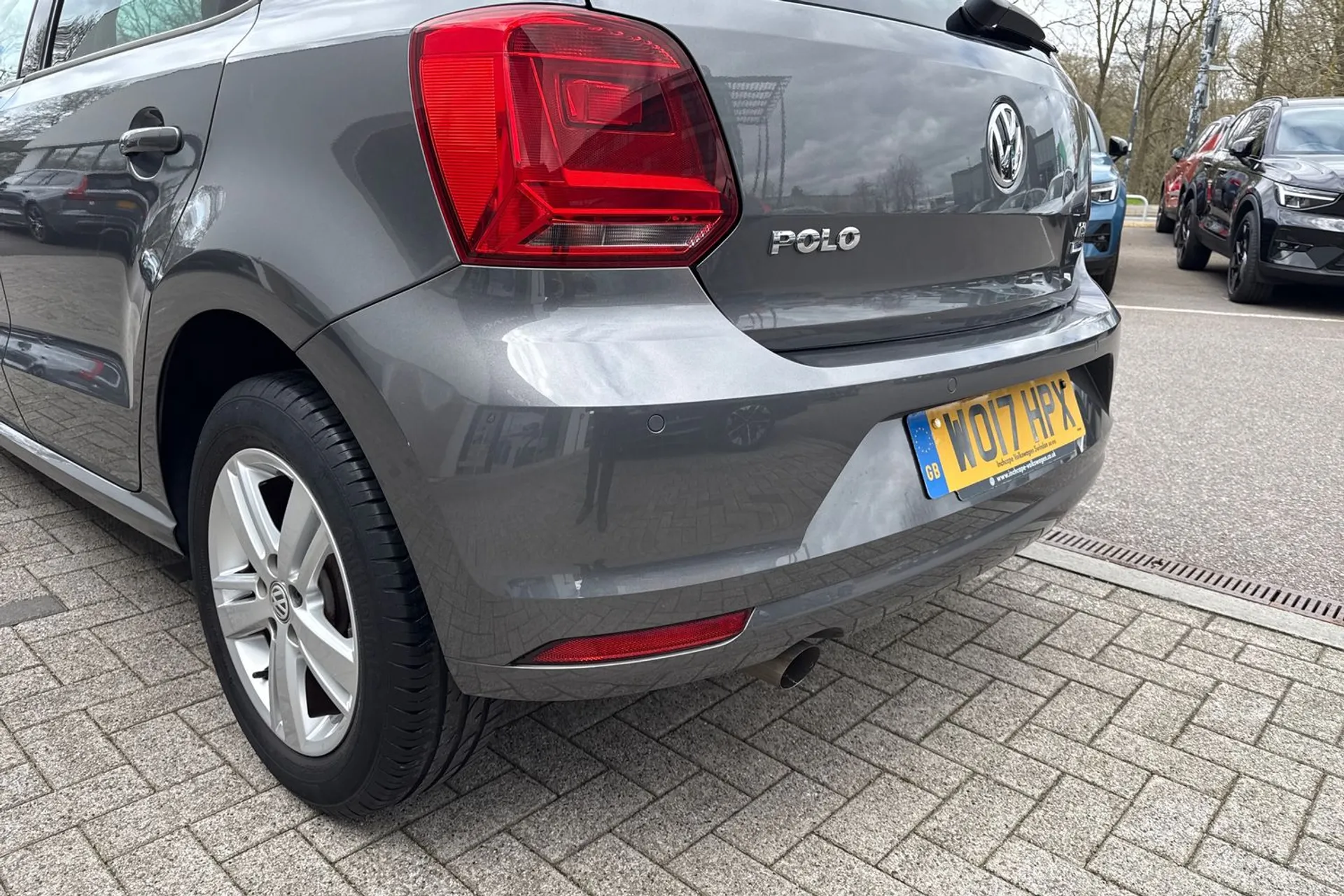 VOLKSWAGEN POLO thumbnail image number 17