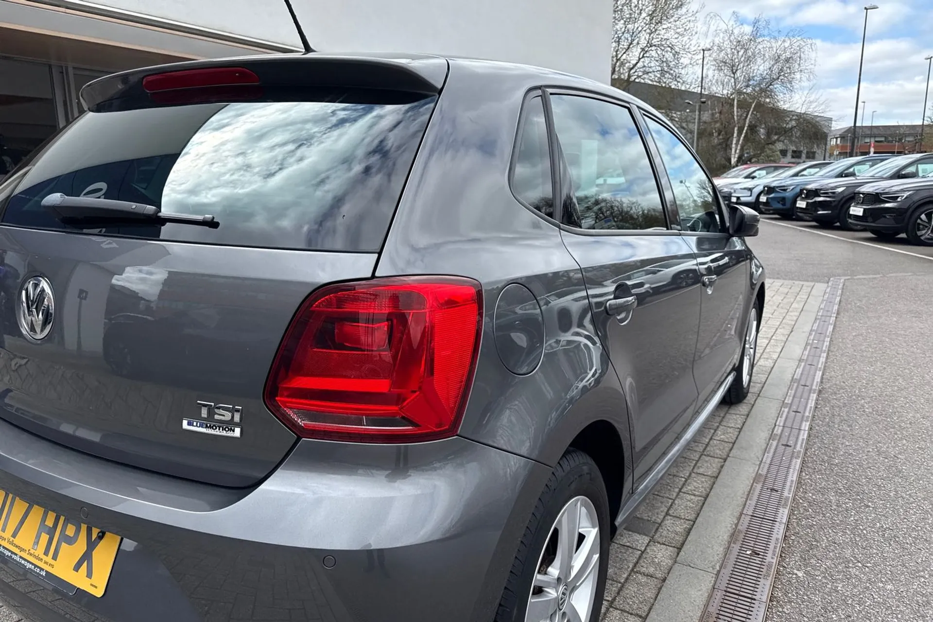 VOLKSWAGEN POLO thumbnail image number 14