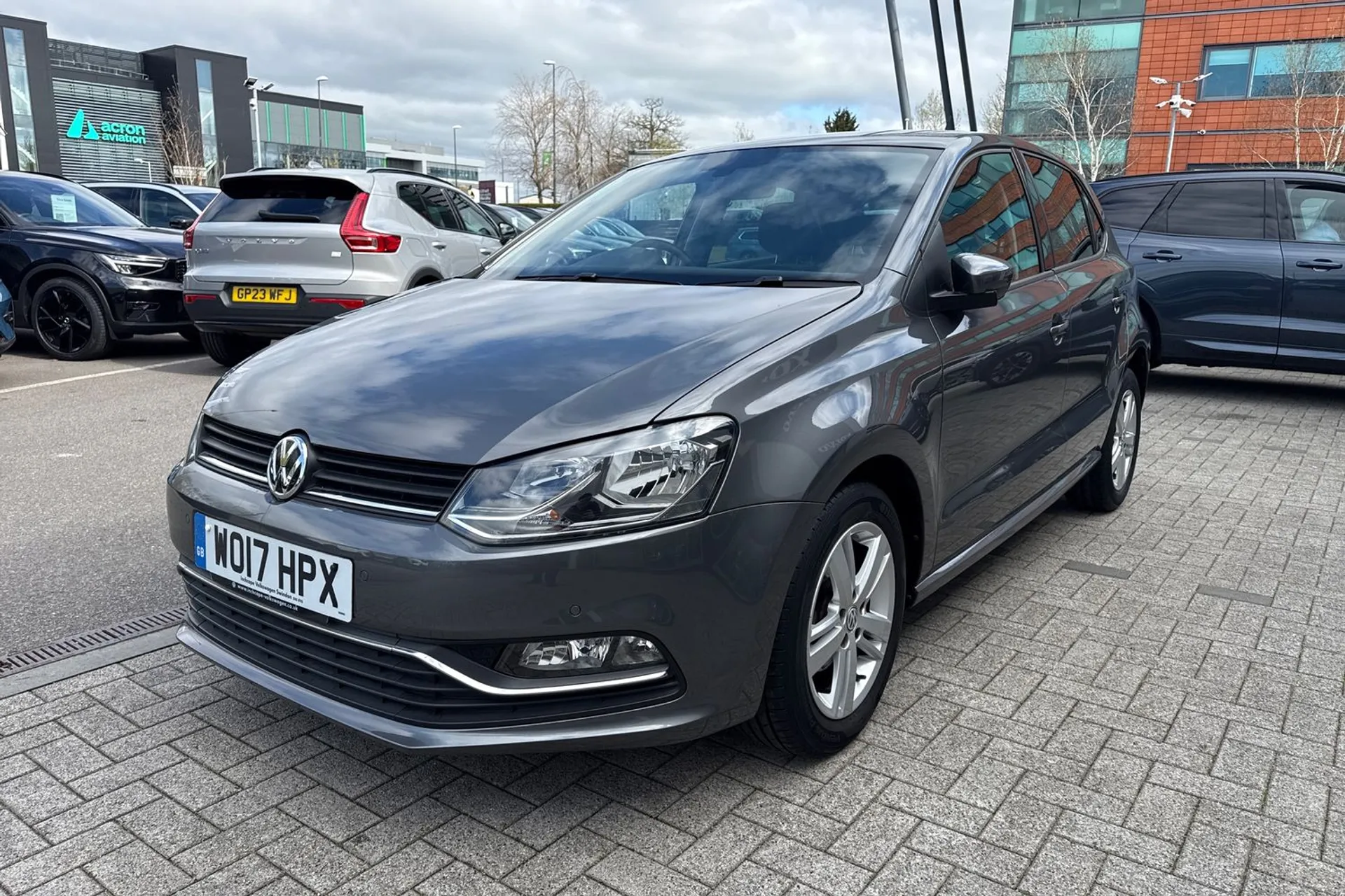 VOLKSWAGEN POLO thumbnail image number 11