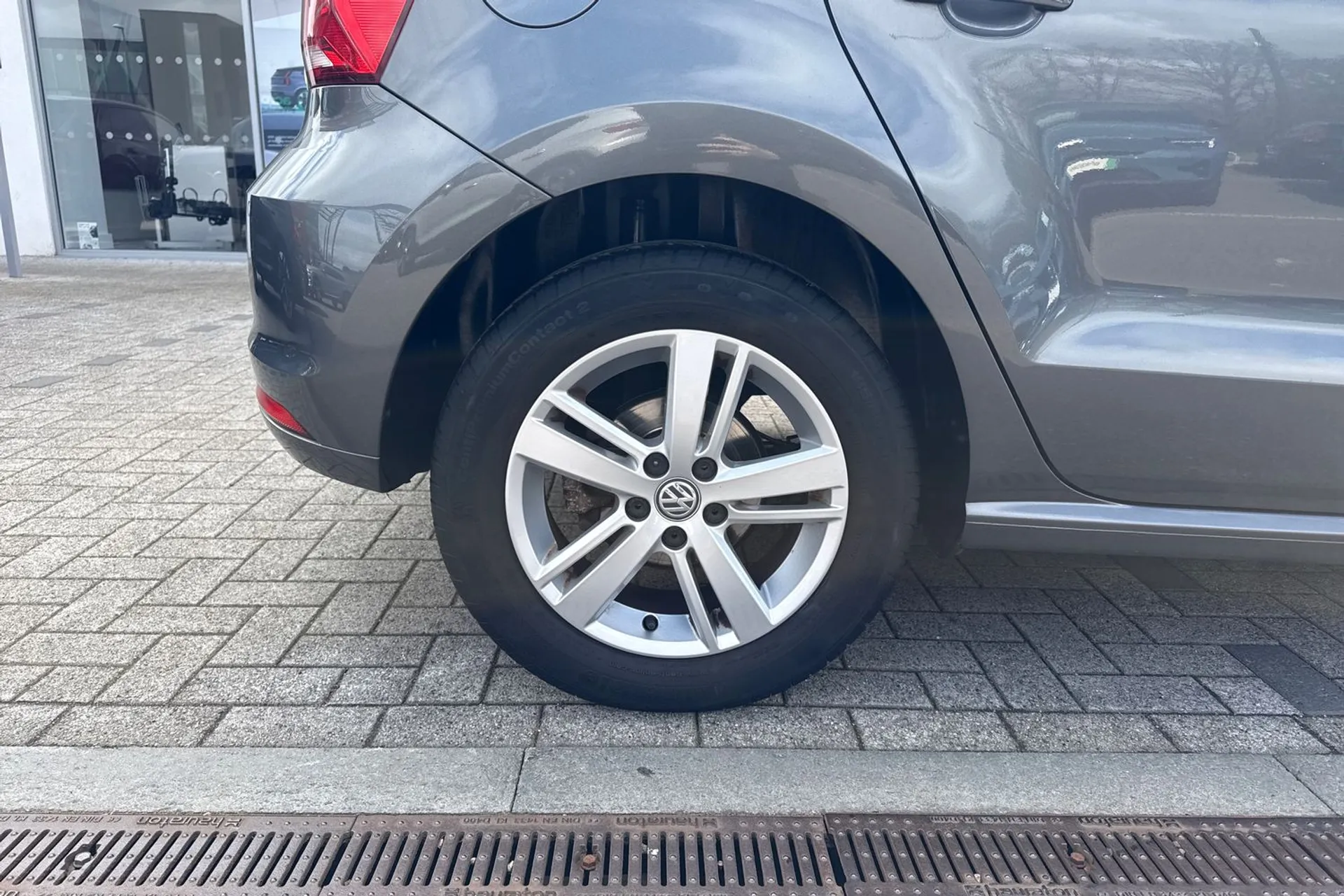 VOLKSWAGEN POLO thumbnail image number 13