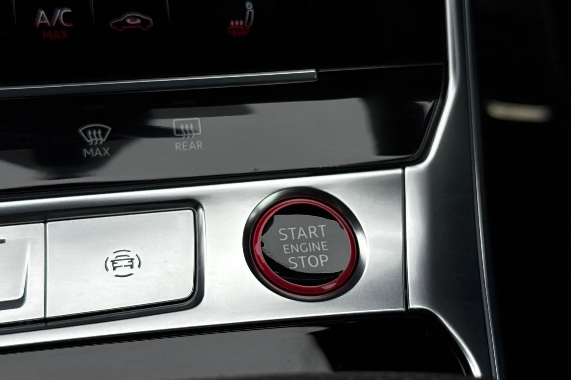 Audi A6 thumbnail image number 18
