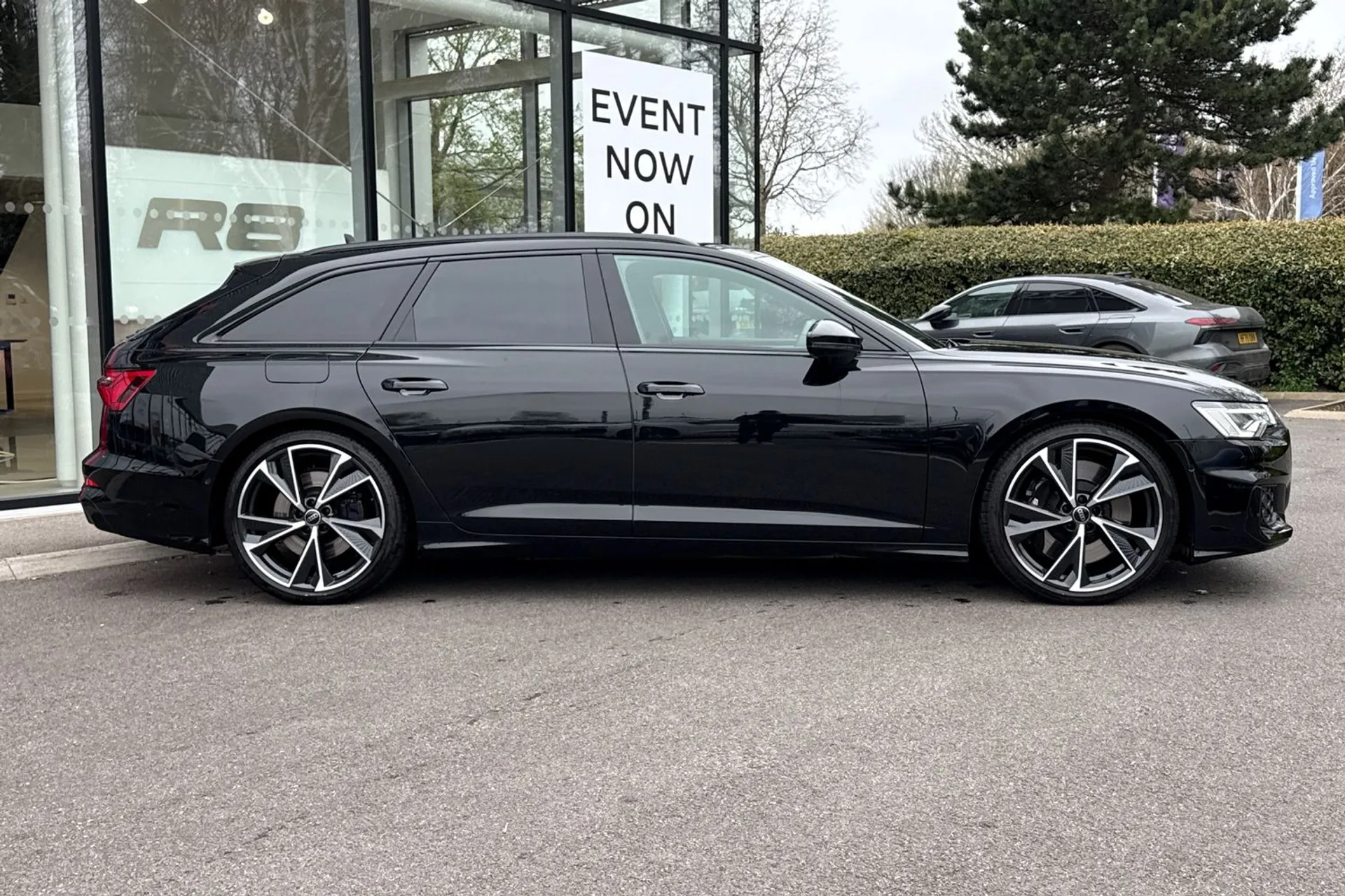 Audi A6 thumbnail image number 2