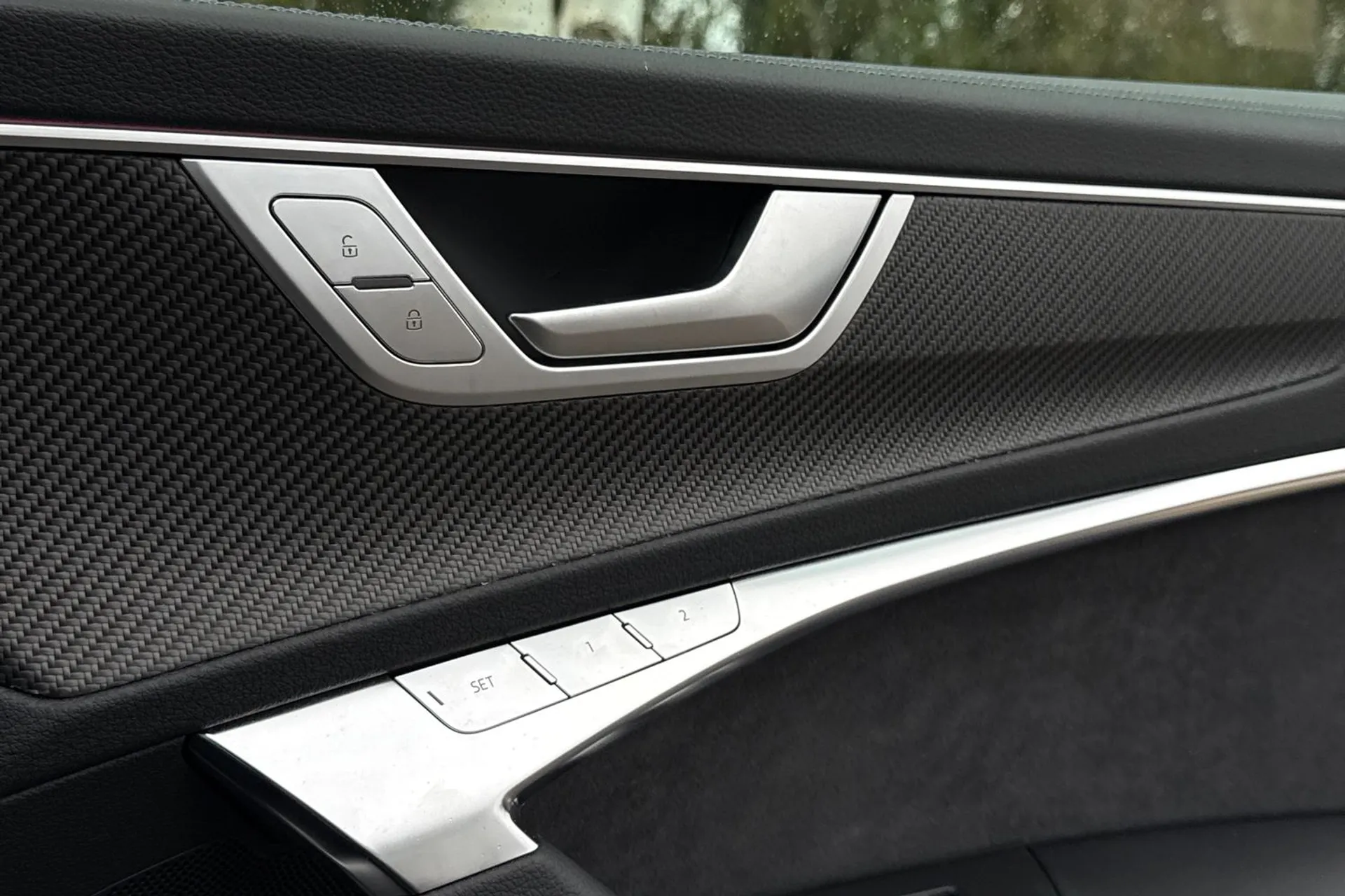Audi A6 thumbnail image number 27