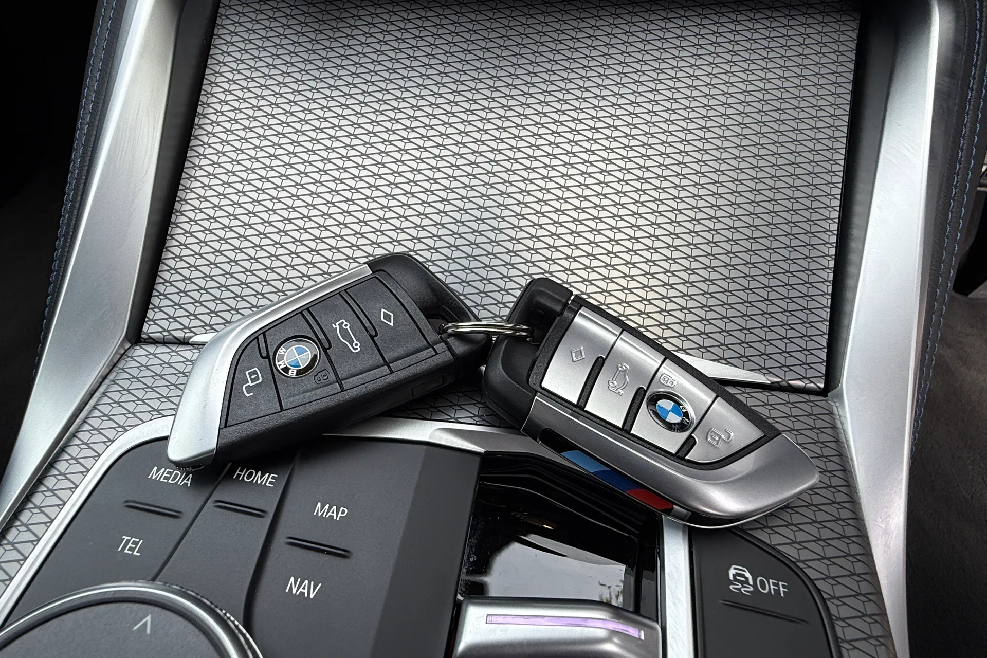 BMW 2 SERIES thumbnail image number 7