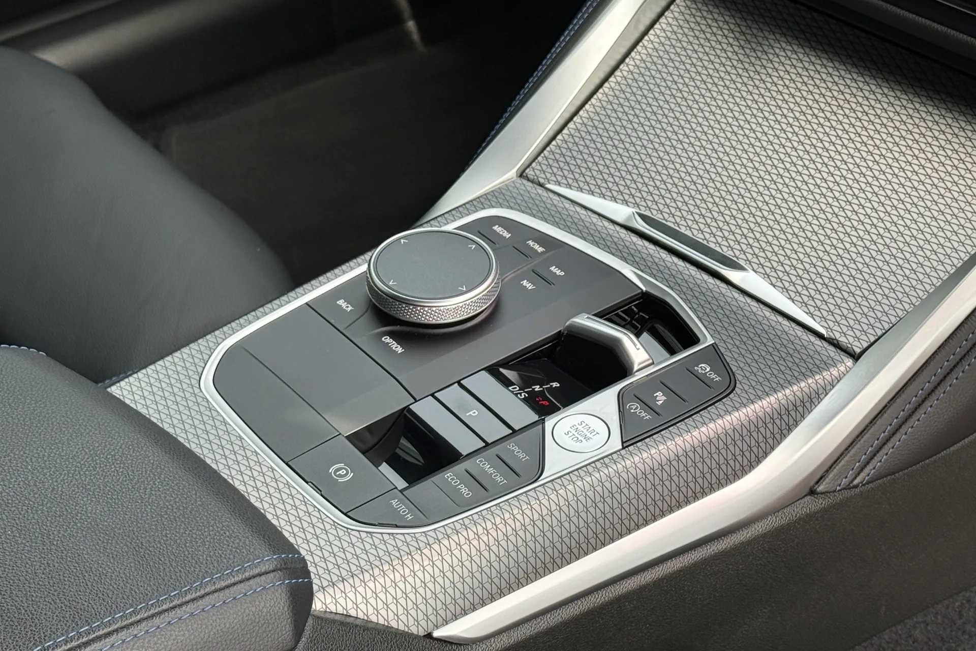 BMW 2 SERIES thumbnail image number 22