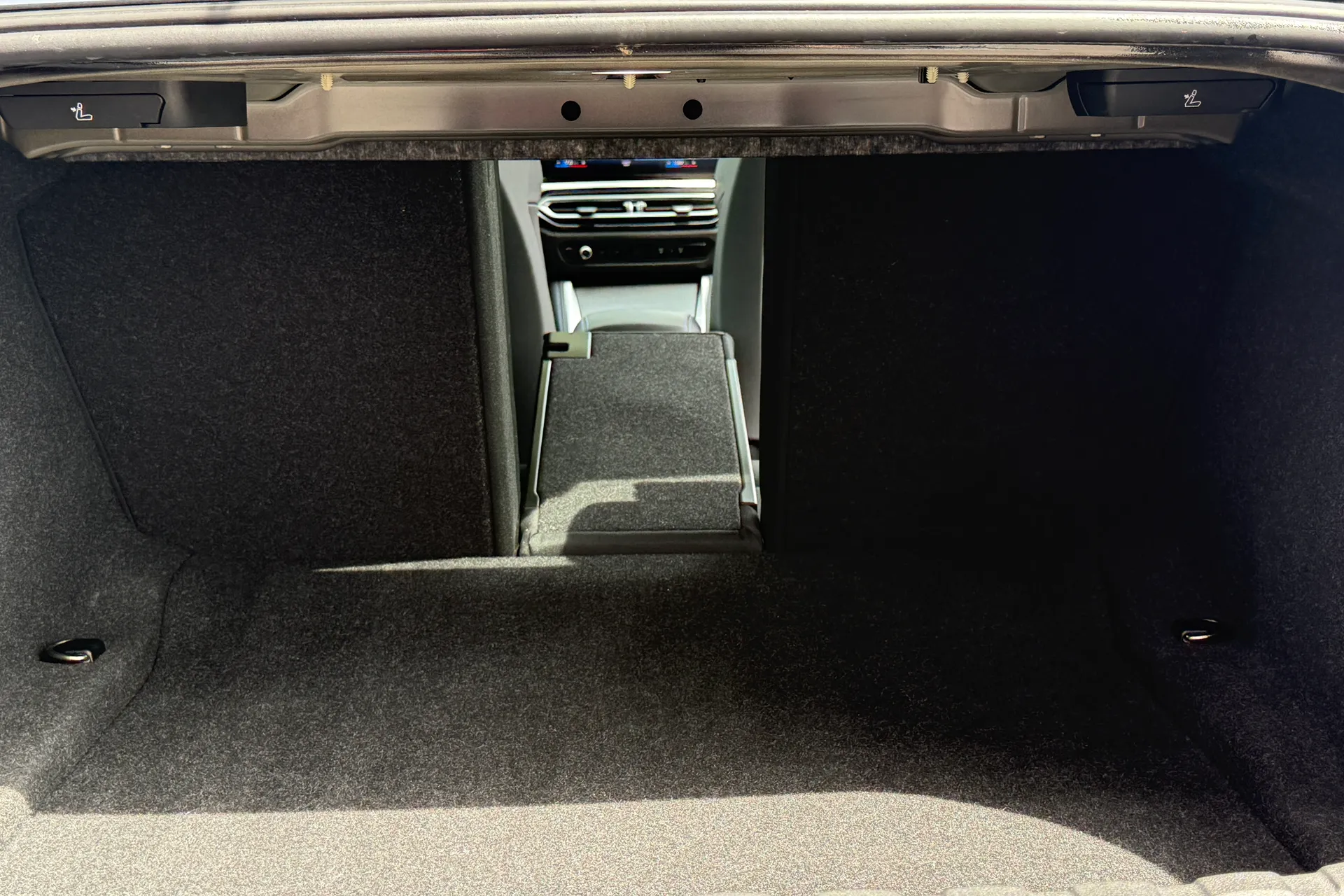 BMW 2 SERIES thumbnail image number 53