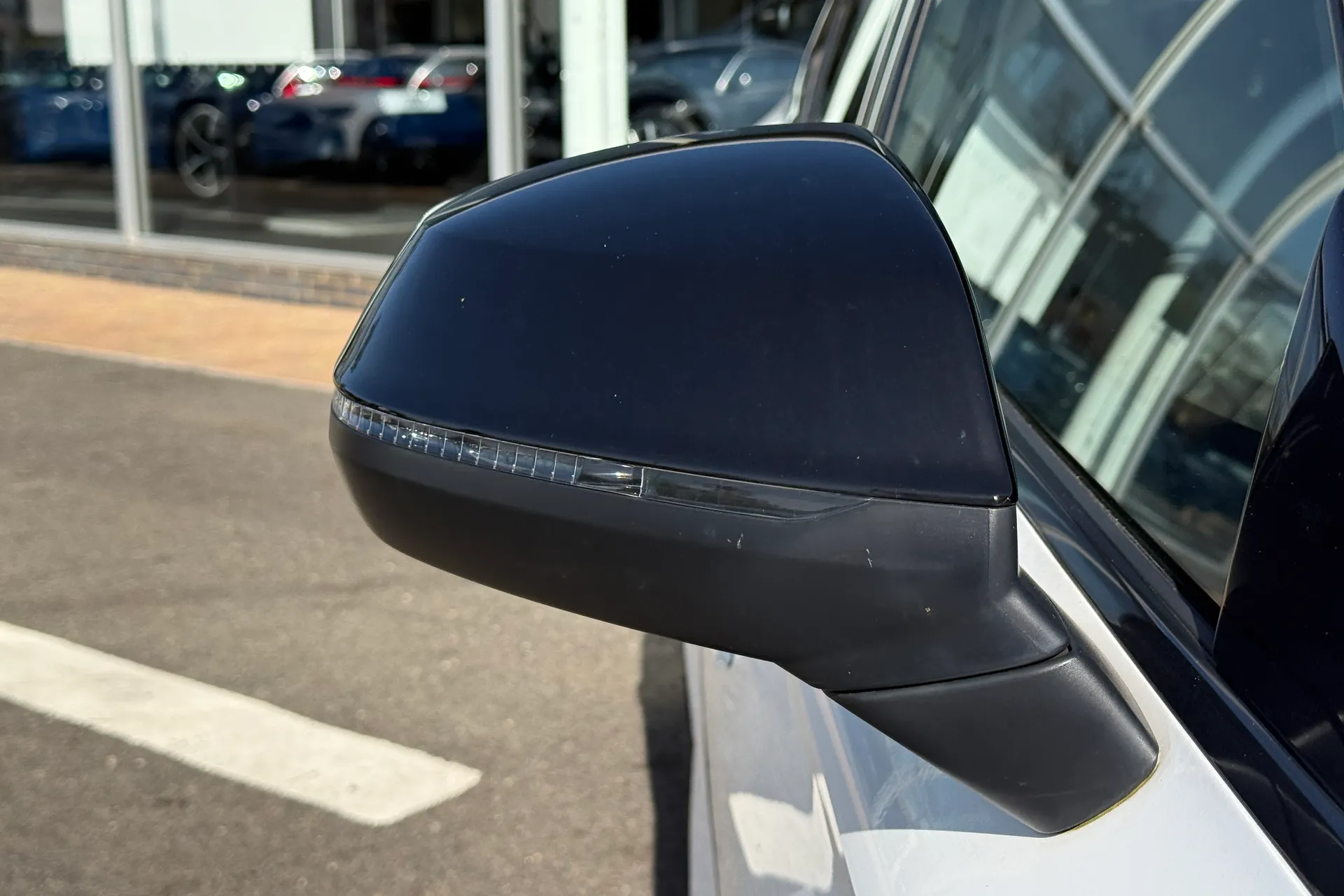 Audi Q5 thumbnail image number 9