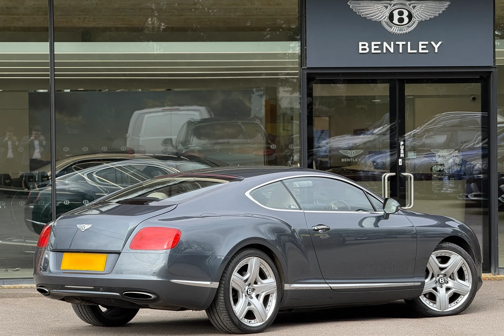 Bentley CONTINENTAL GT thumbnail image number 59
