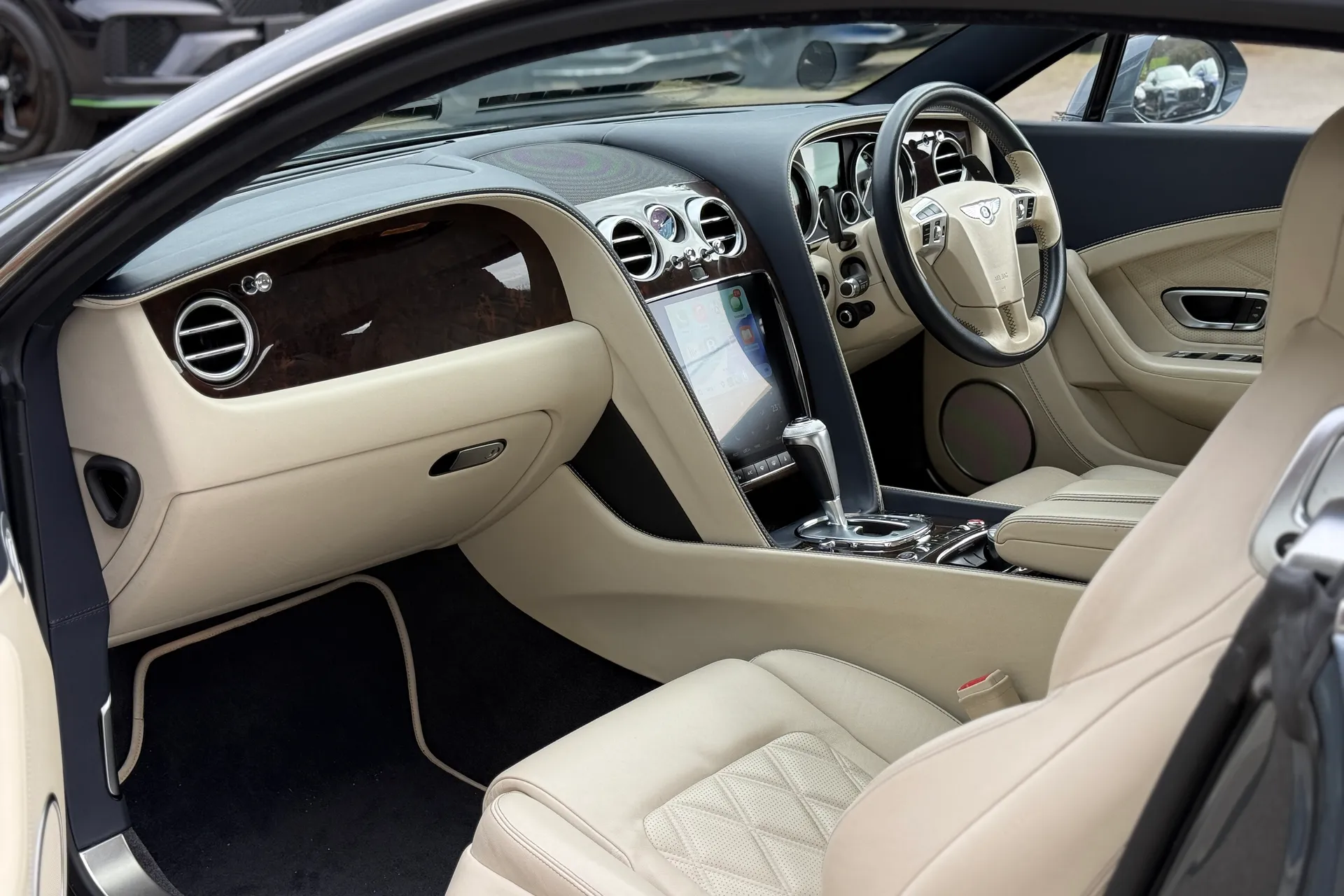 Bentley CONTINENTAL GT thumbnail image number 68