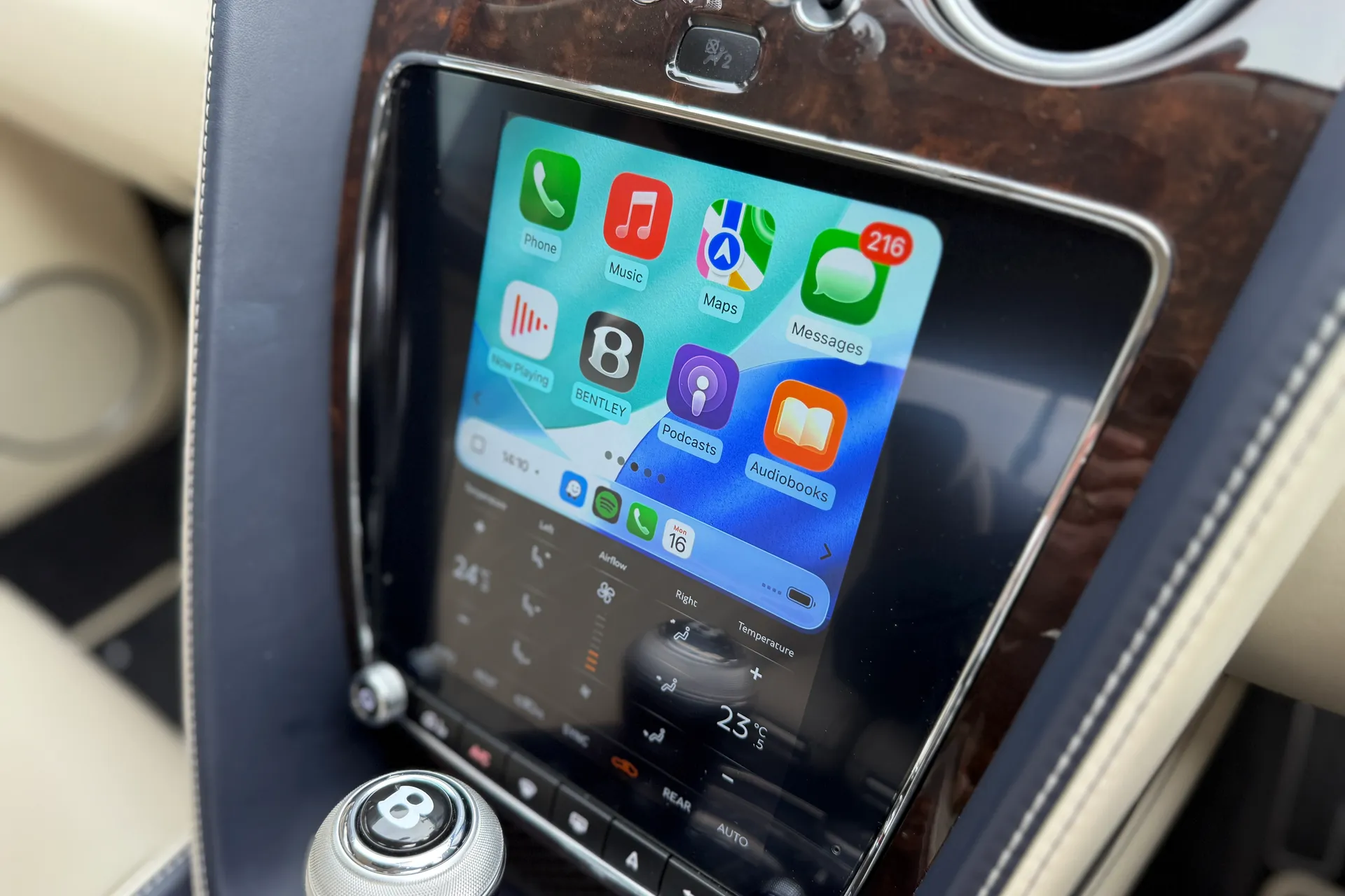 Bentley CONTINENTAL GT thumbnail image number 5