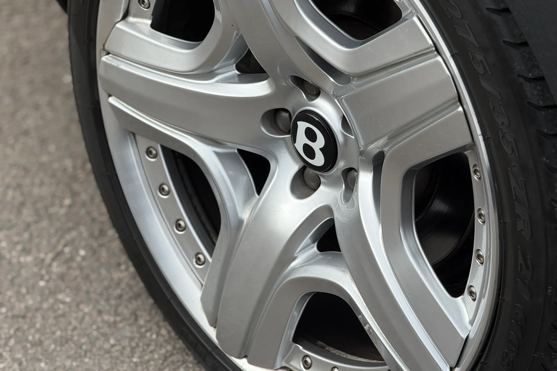 Bentley CONTINENTAL GT thumbnail image number 64