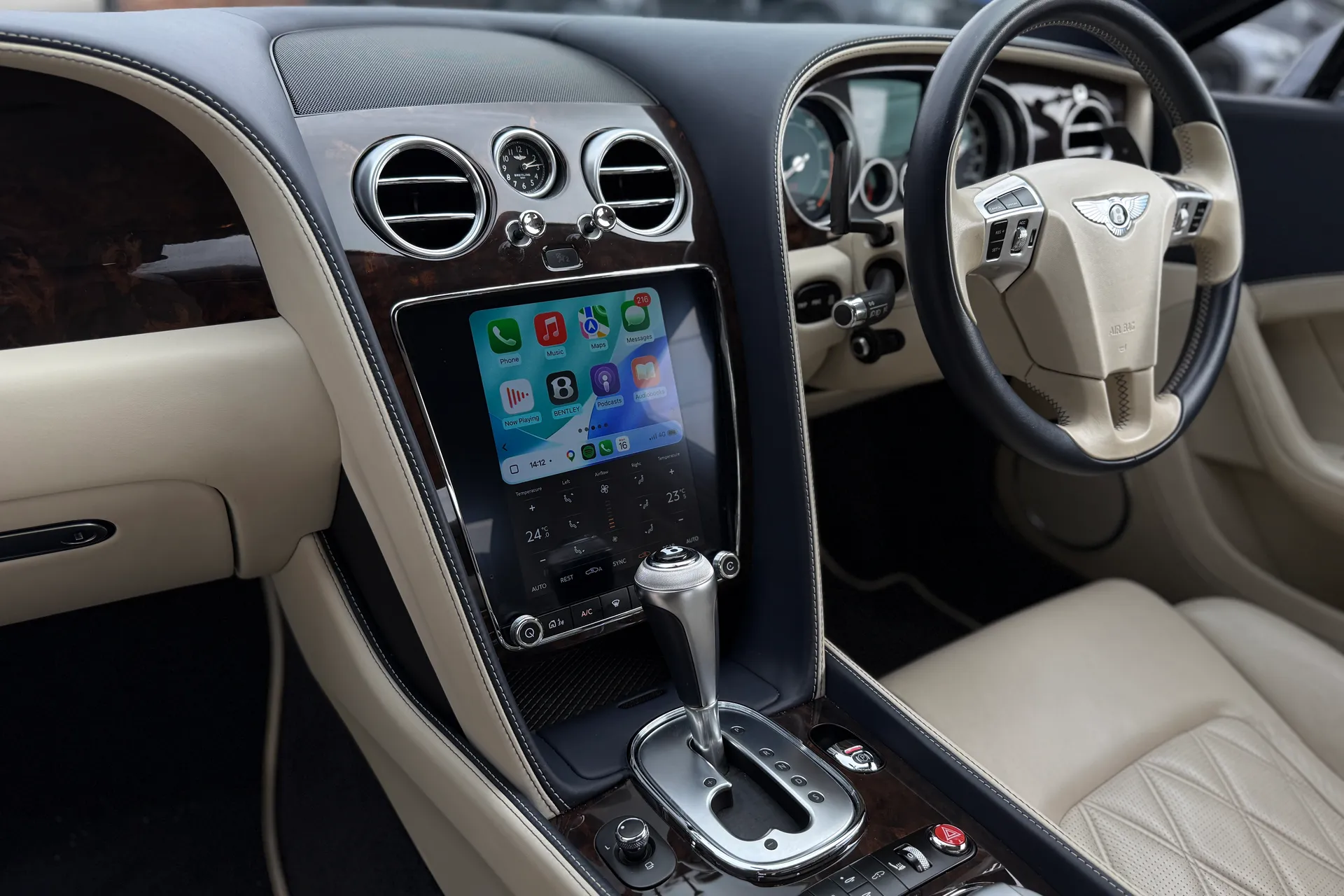 Bentley CONTINENTAL GT thumbnail image number 37