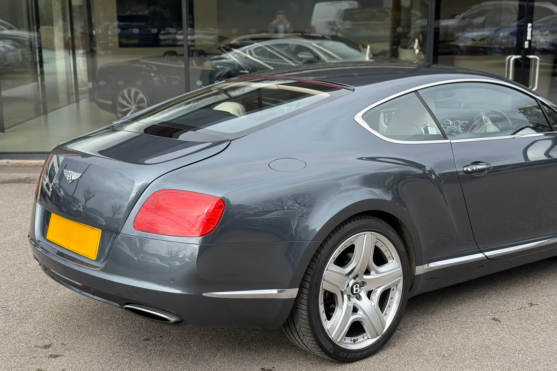 Bentley CONTINENTAL GT thumbnail image number 60