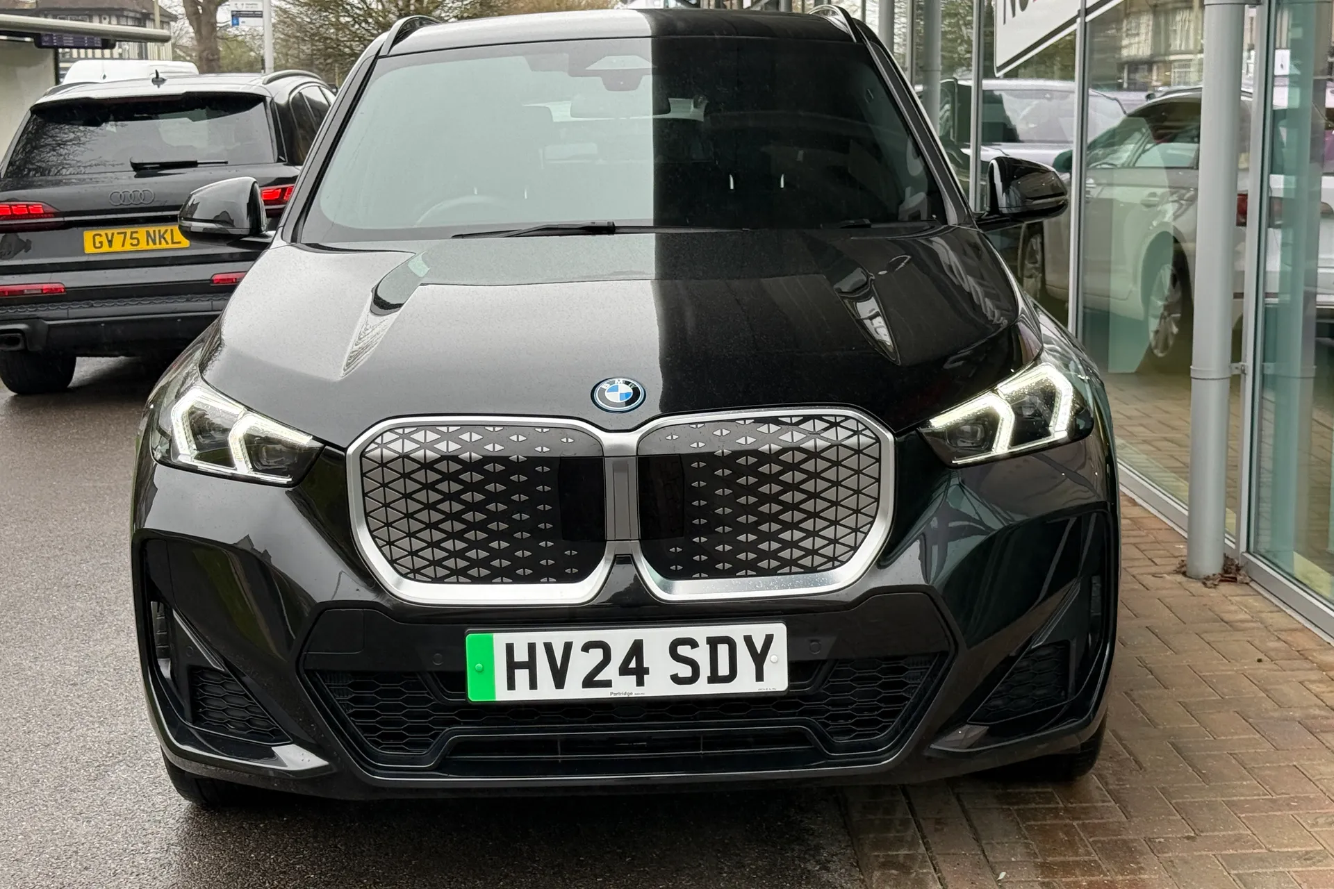 BMW iX1 thumbnail image number 59