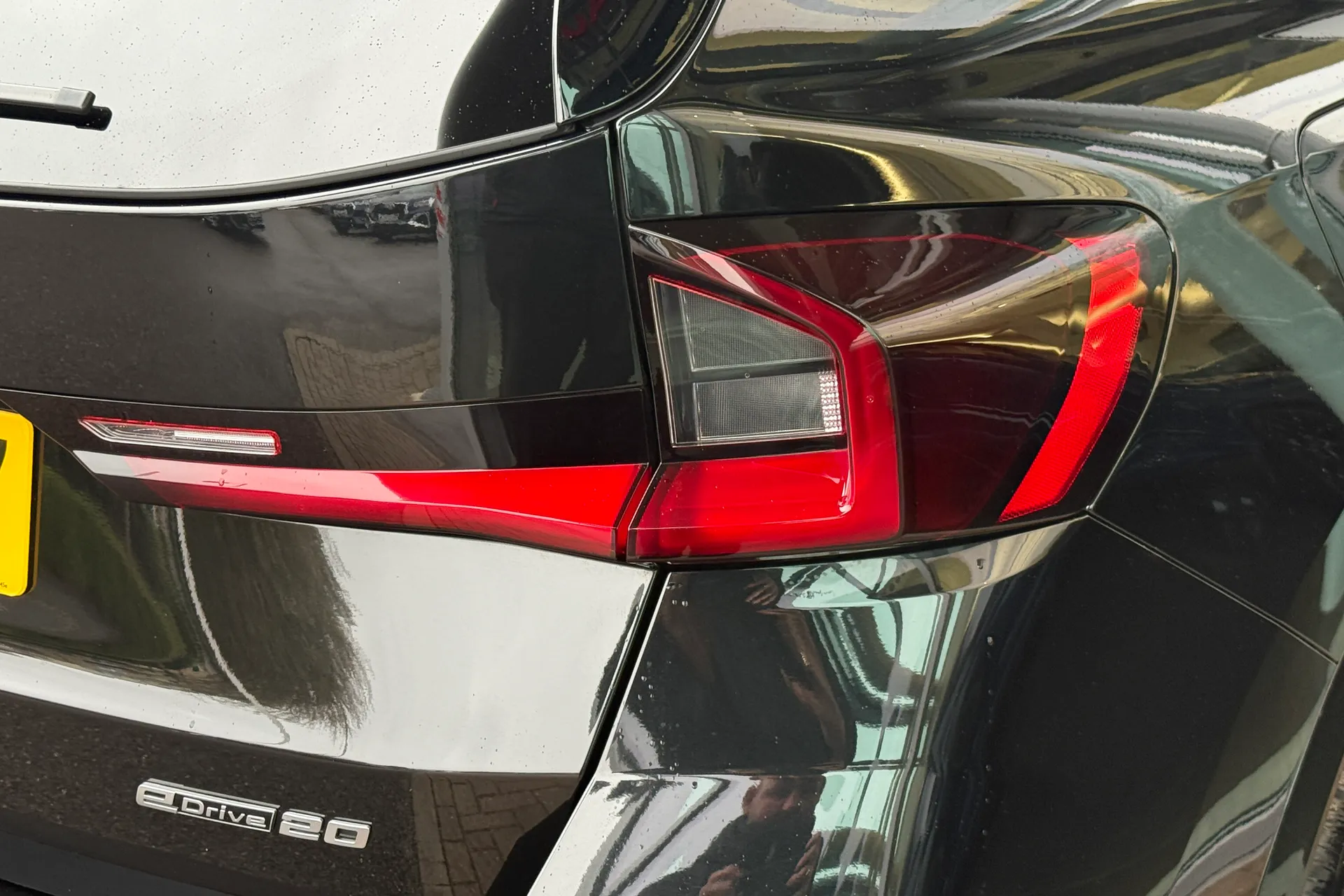 BMW iX1 thumbnail image number 39