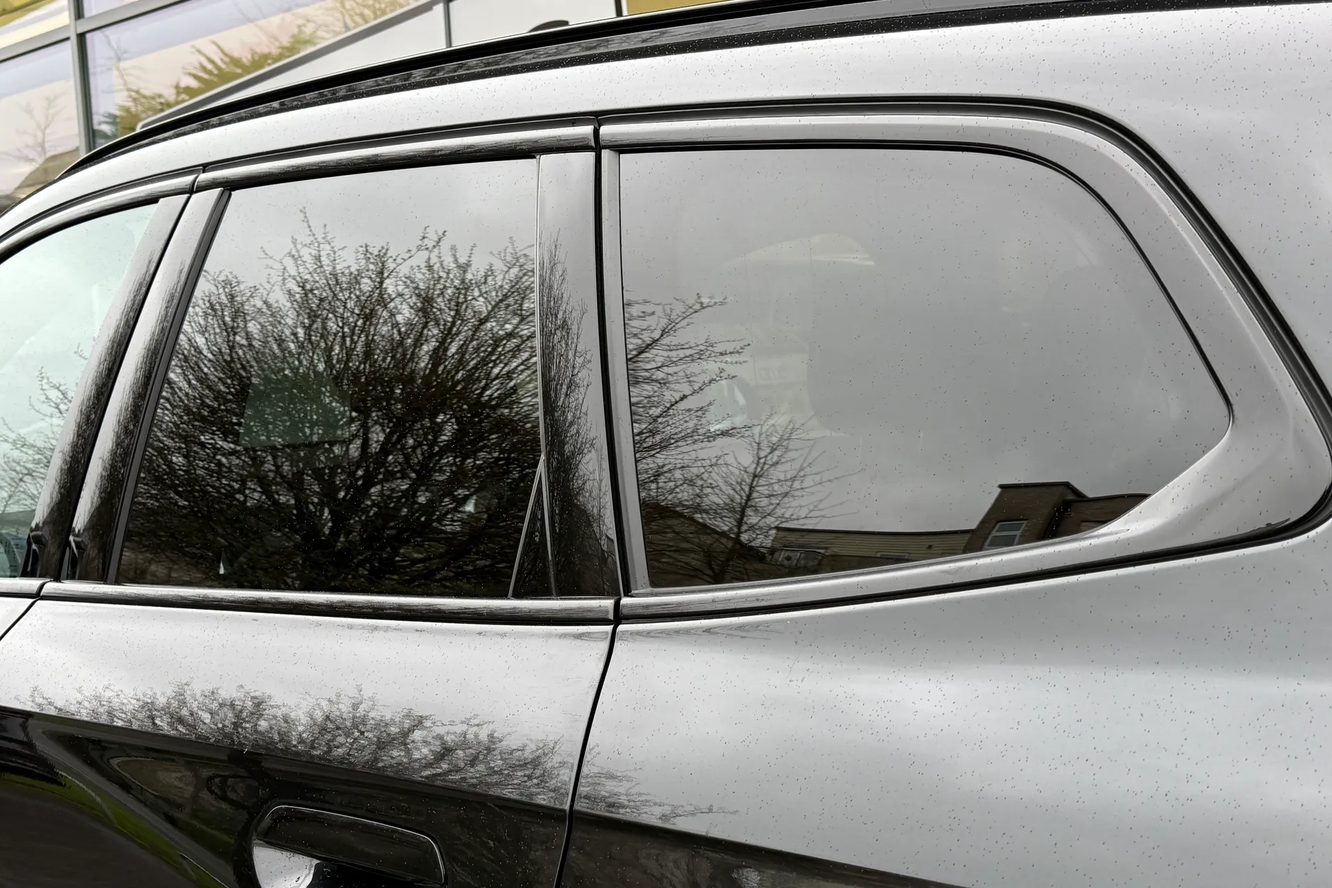 BMW iX1 thumbnail image number 51