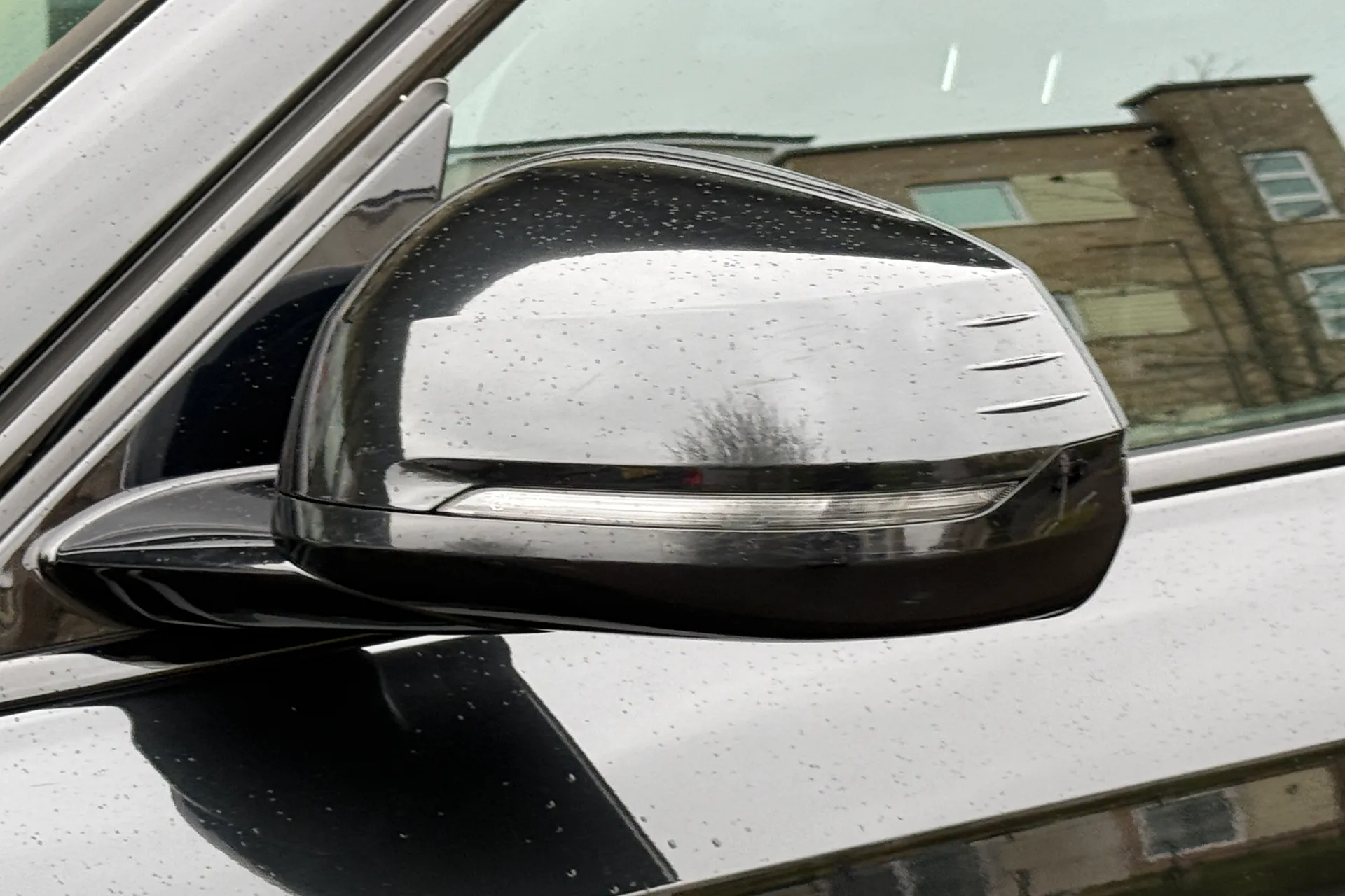 BMW iX1 thumbnail image number 49