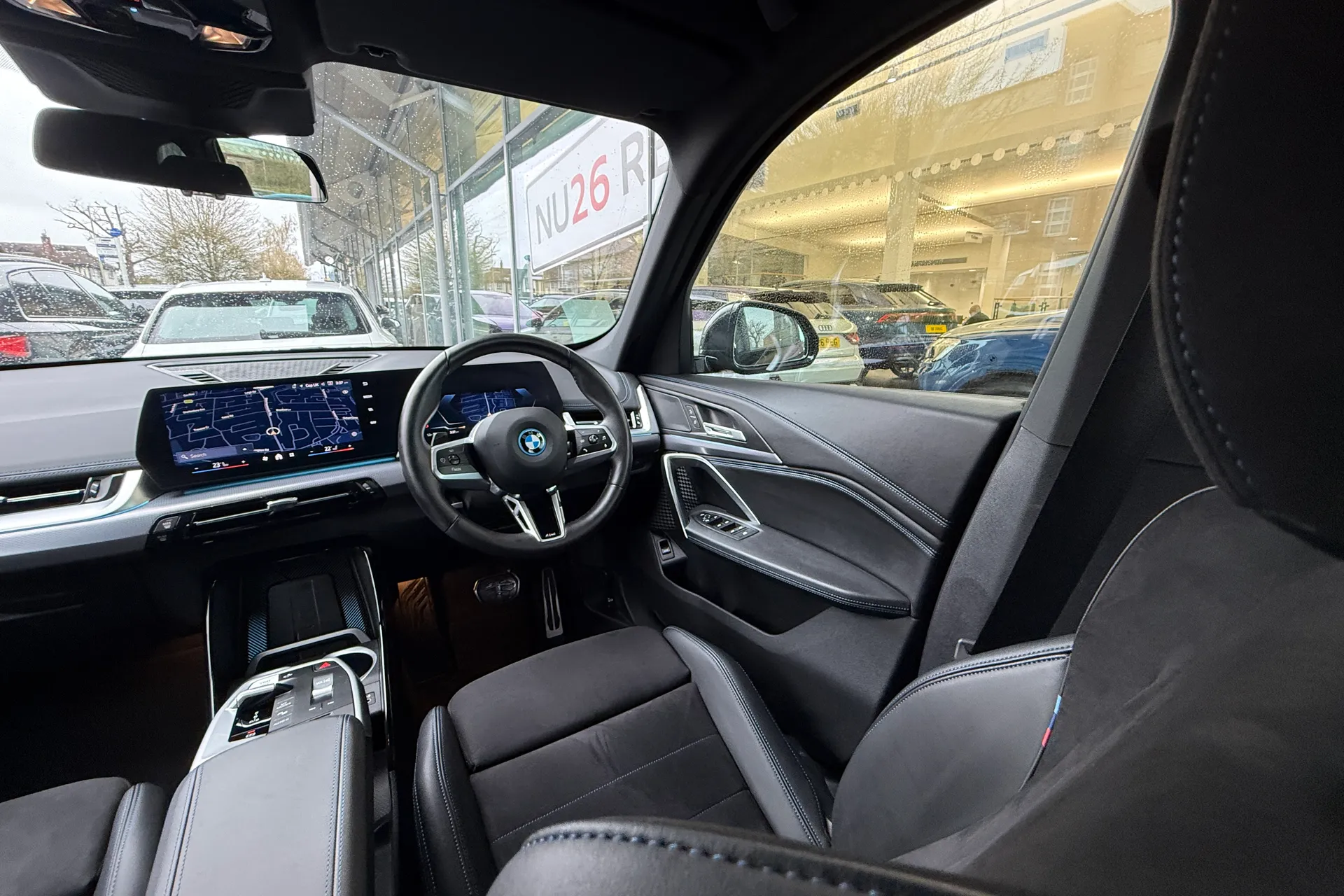 BMW iX1 thumbnail image number 37