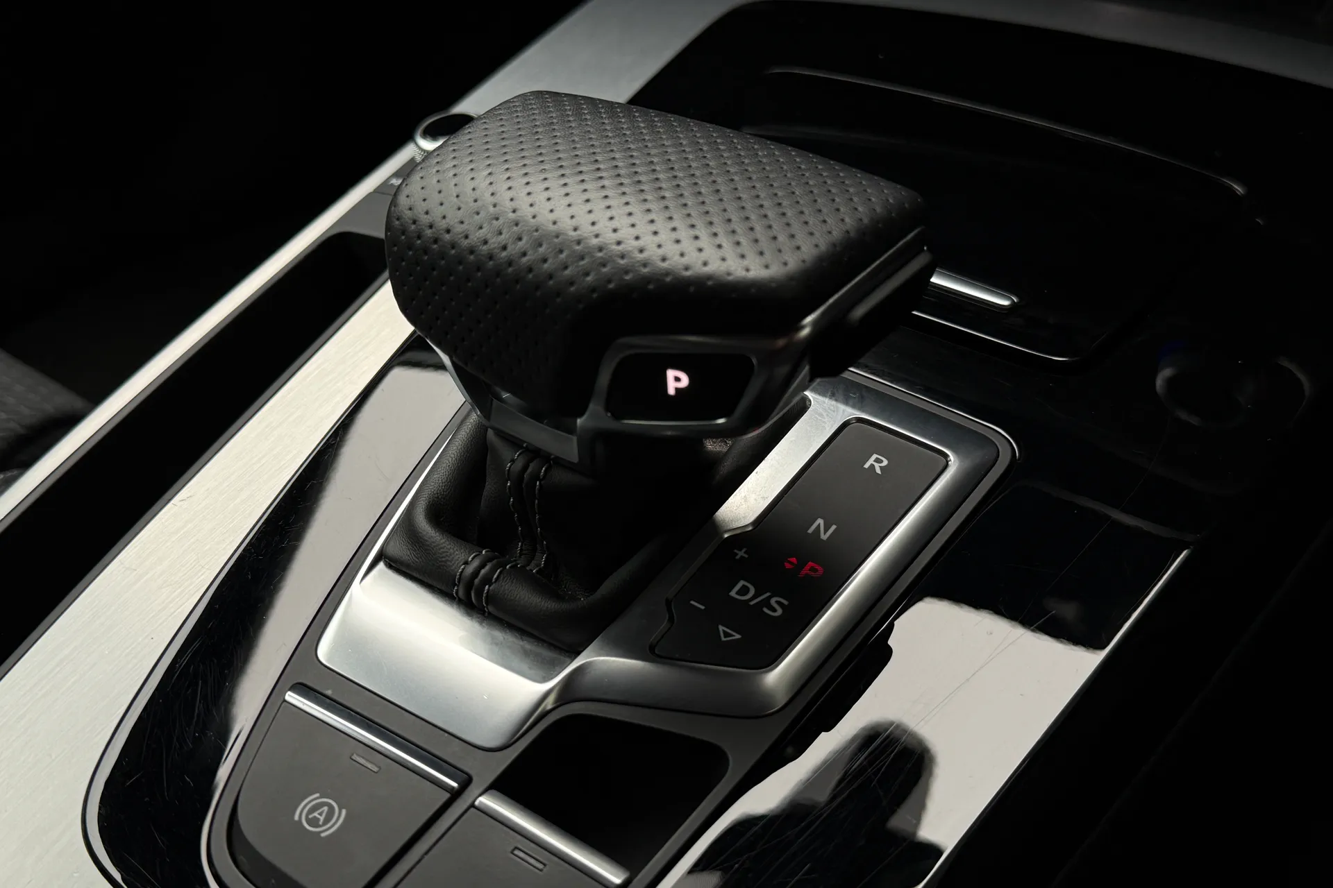 Audi Q5 thumbnail image number 30