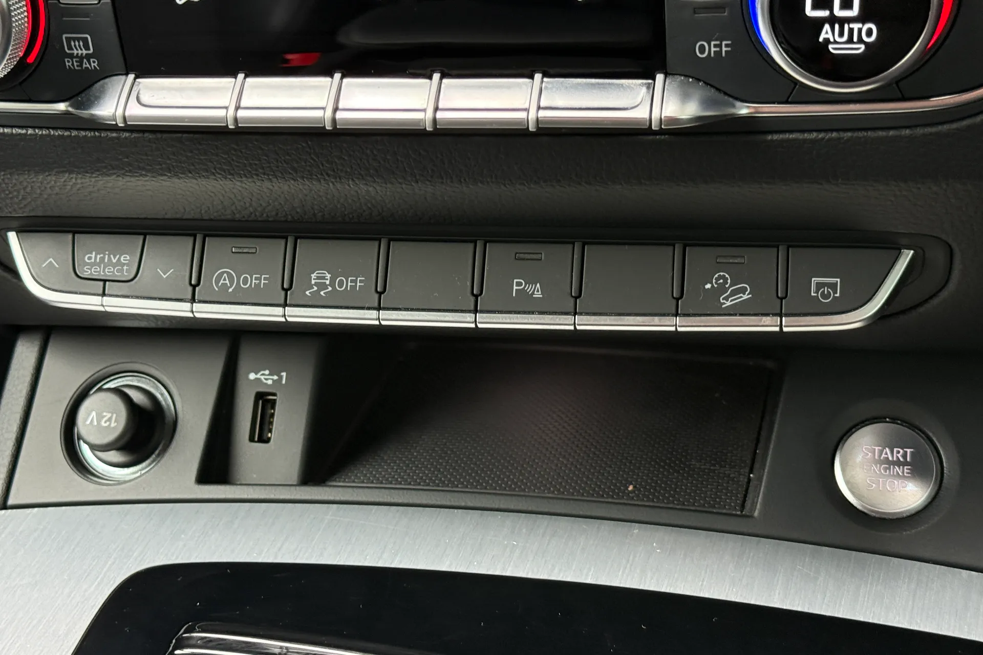 Audi Q5 thumbnail image number 23