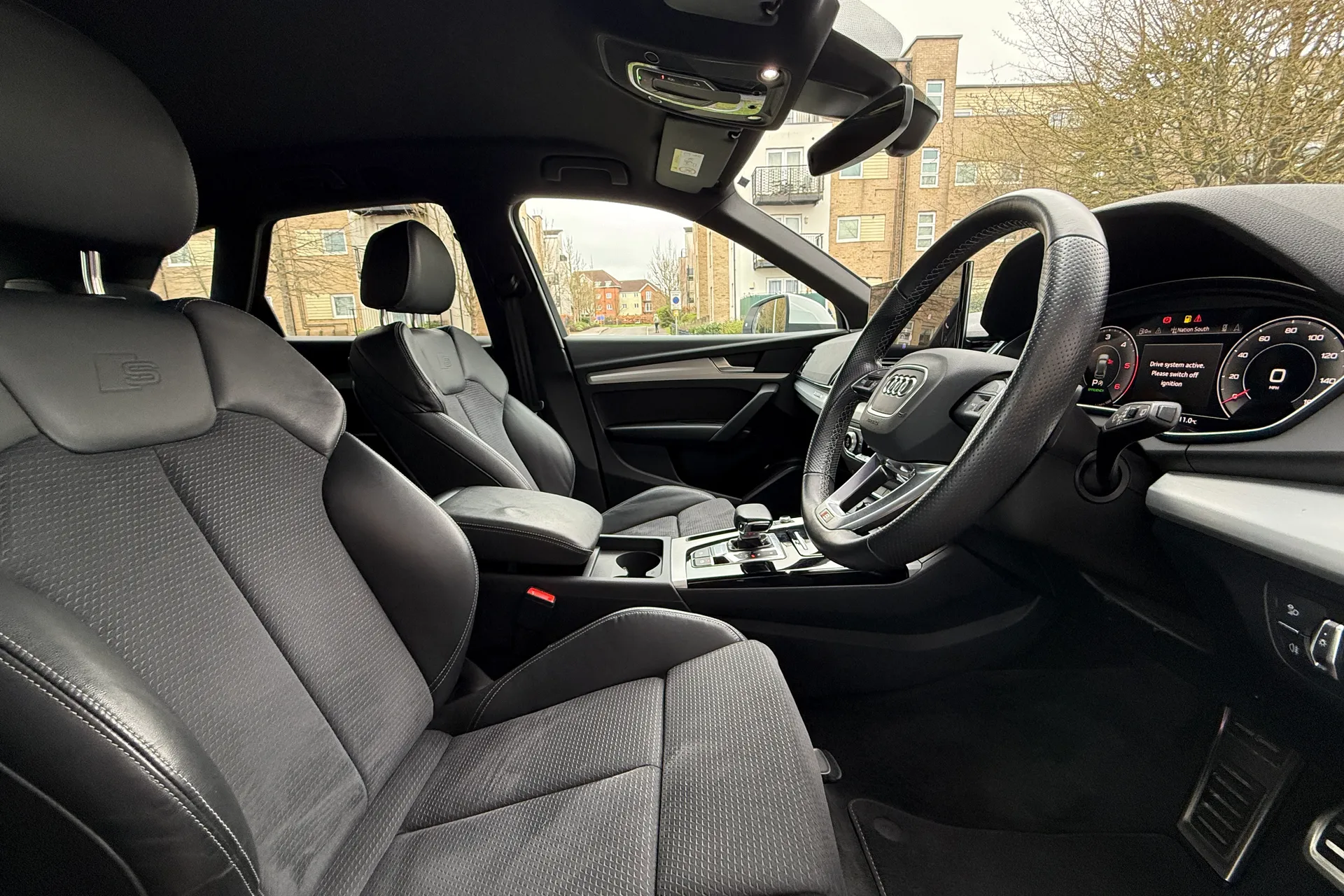 Audi Q5 thumbnail image number 37