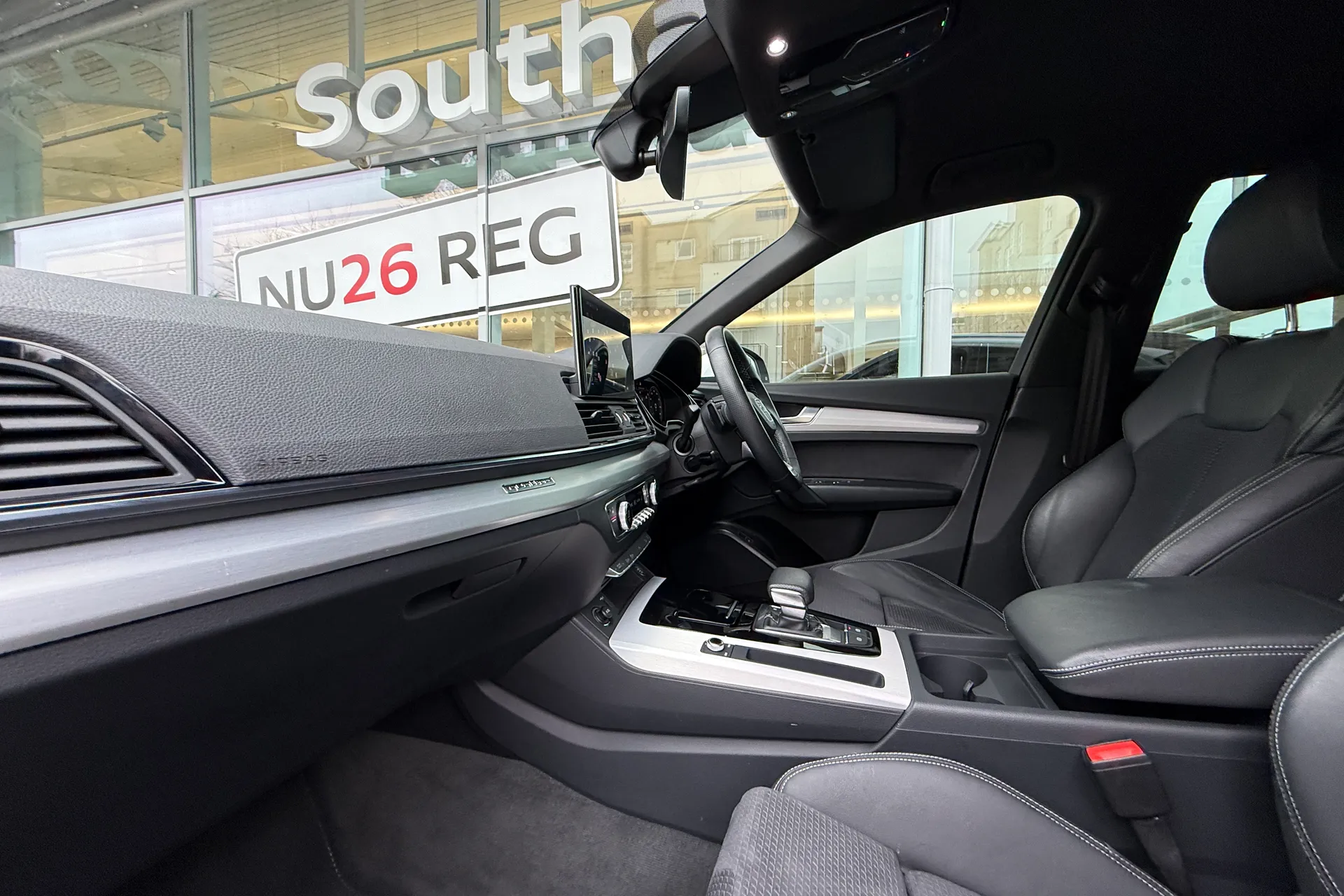 Audi Q5 thumbnail image number 8