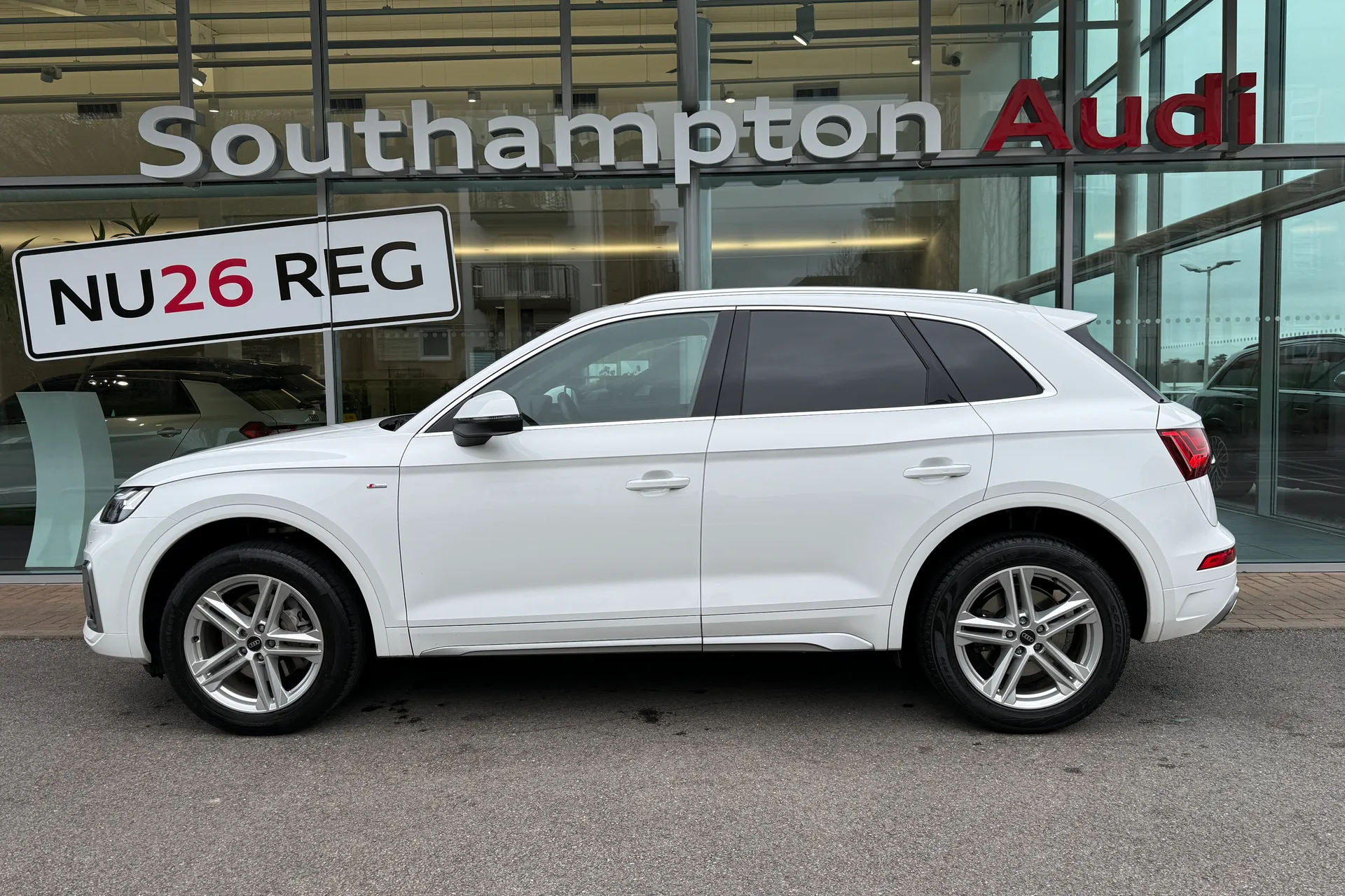 Audi Q5 thumbnail image number 57
