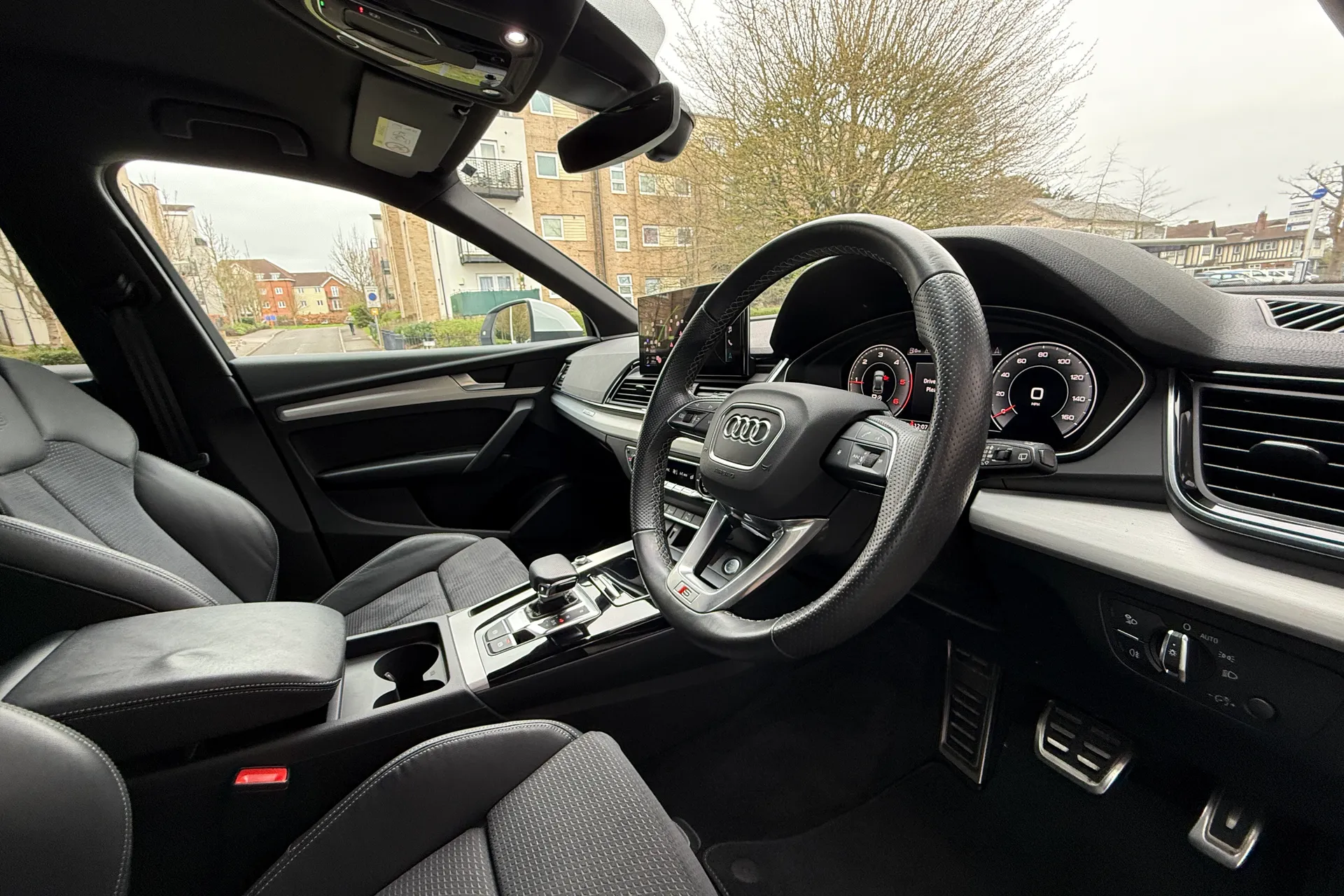 Audi Q5 thumbnail image number 11