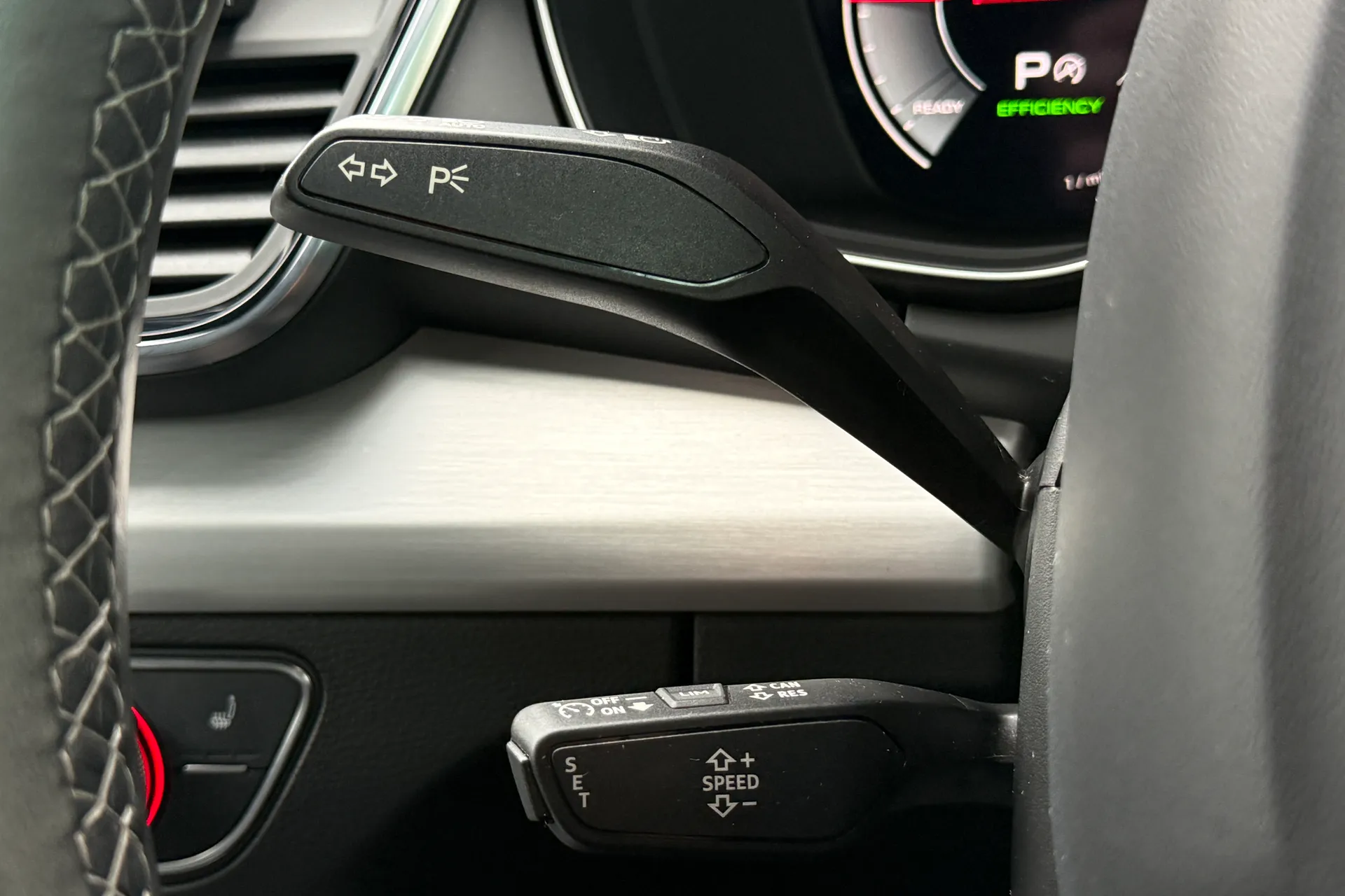 Audi Q5 thumbnail image number 16