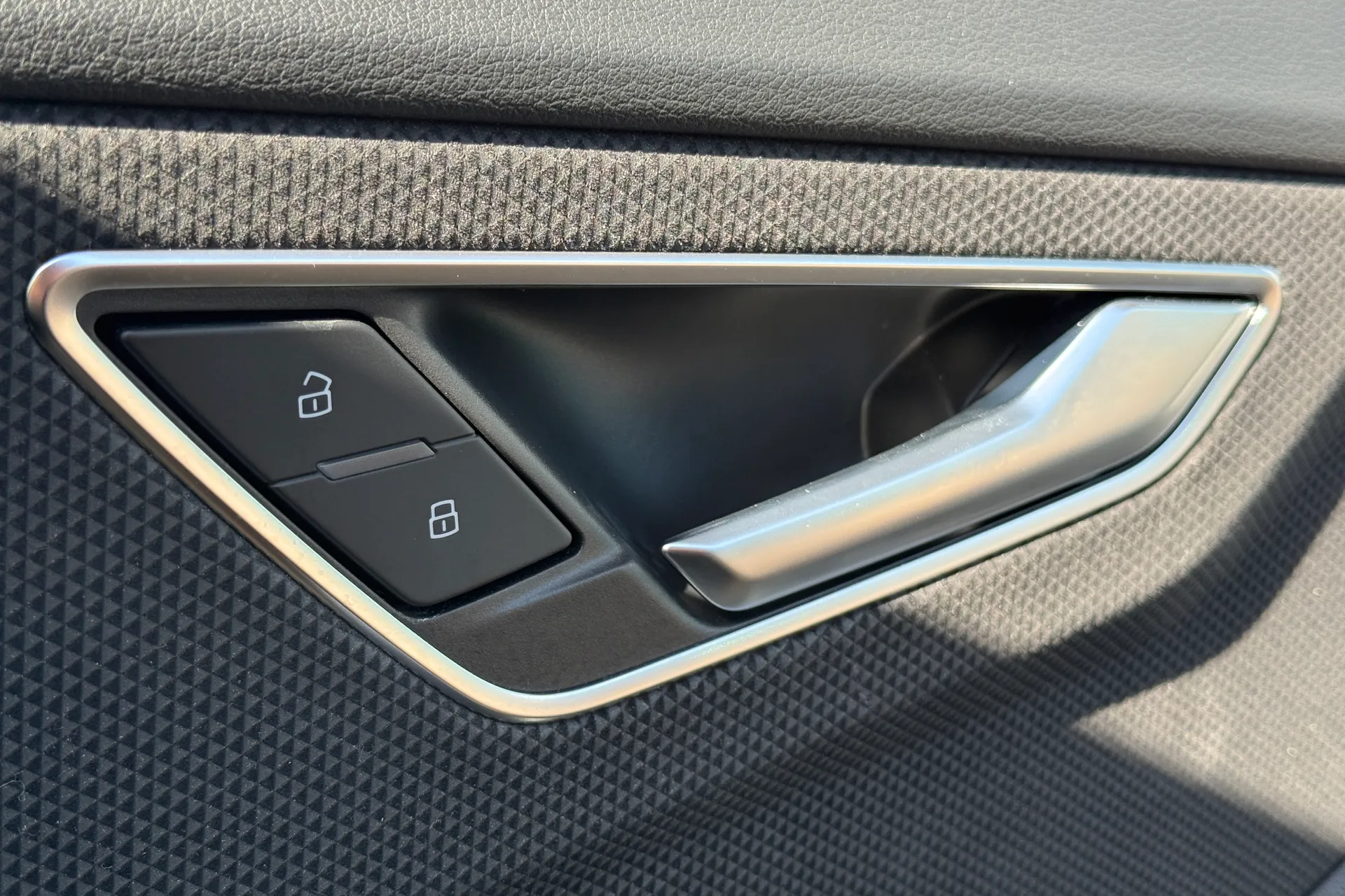 Audi Q2 thumbnail image number 36