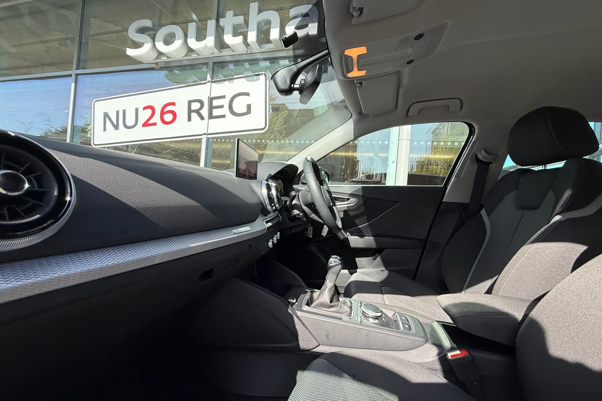 Audi Q2 thumbnail image number 6