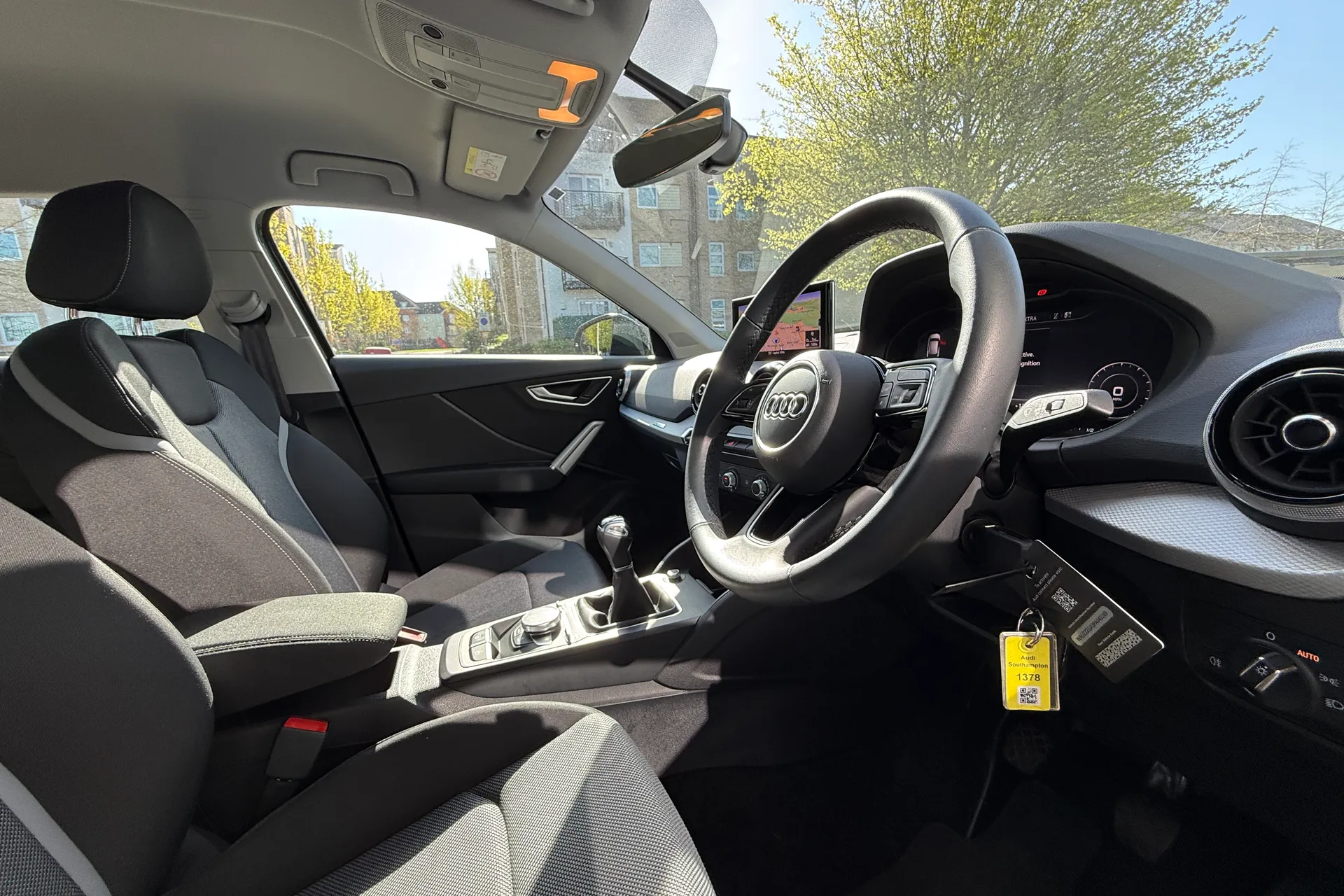 Audi Q2 thumbnail image number 9