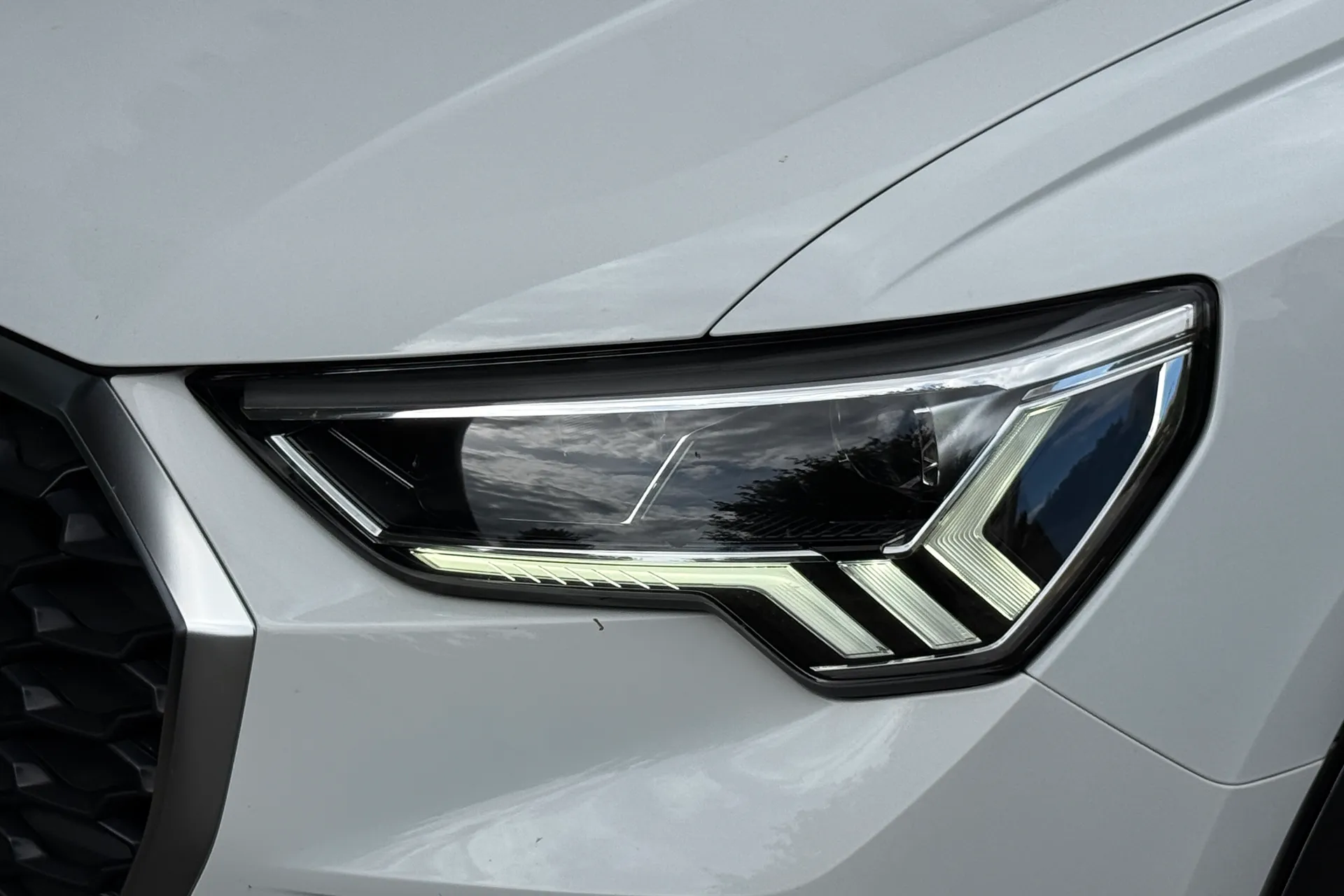 Audi Q3 thumbnail image number 49