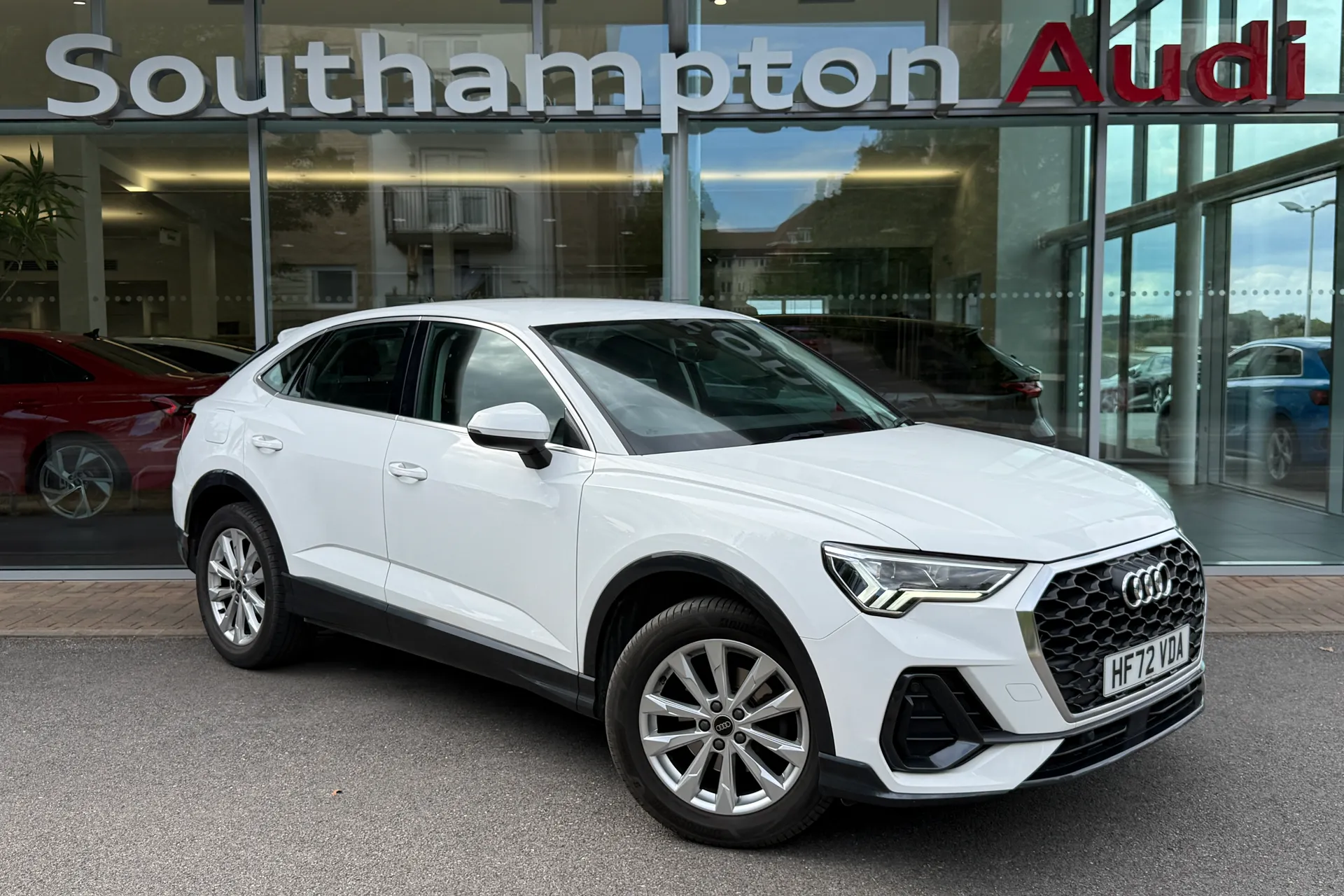 Audi Q3 thumbnail image number 53