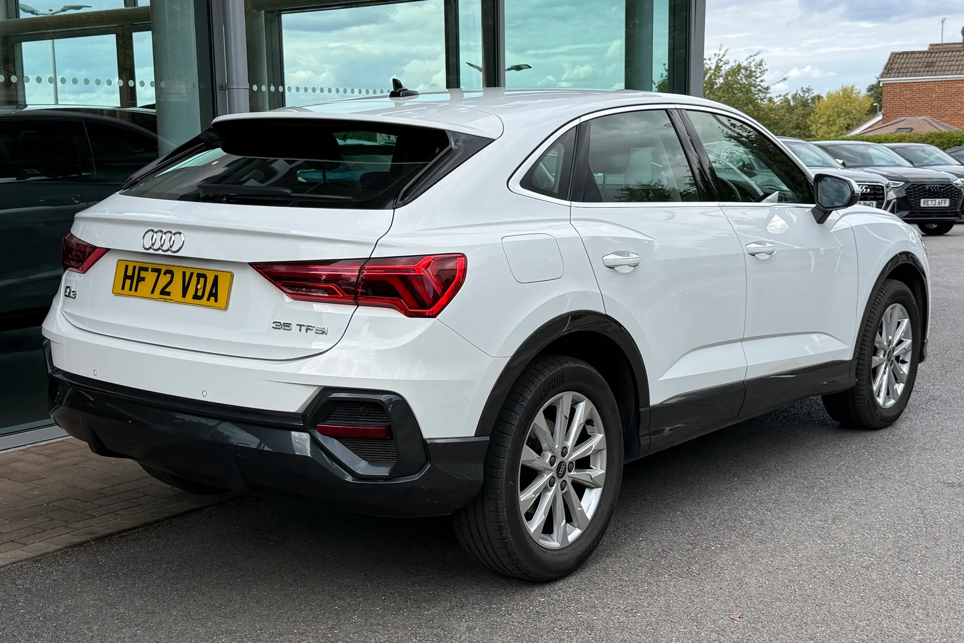 Audi Q3 thumbnail image number 52