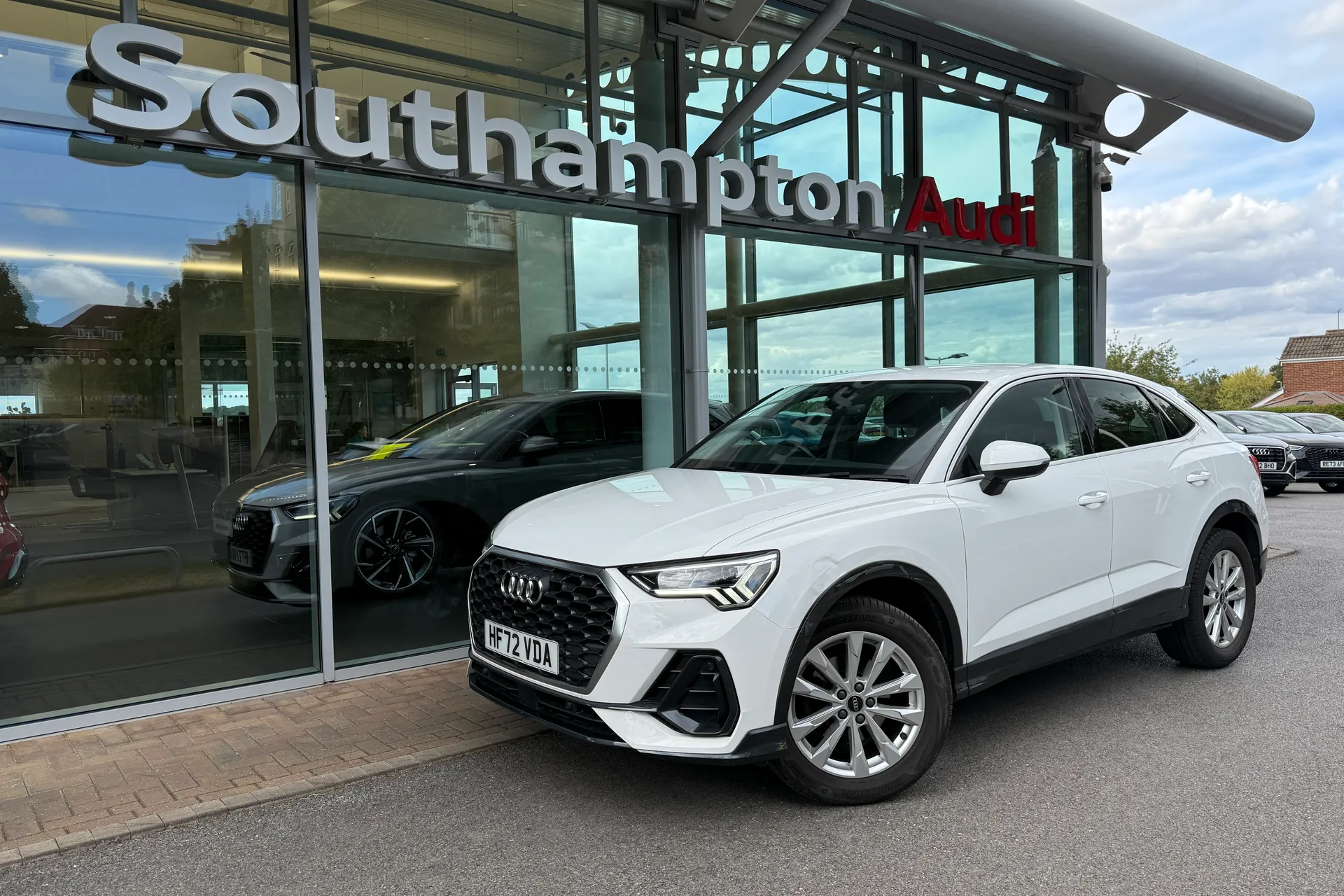 Audi Q3 thumbnail image number 51