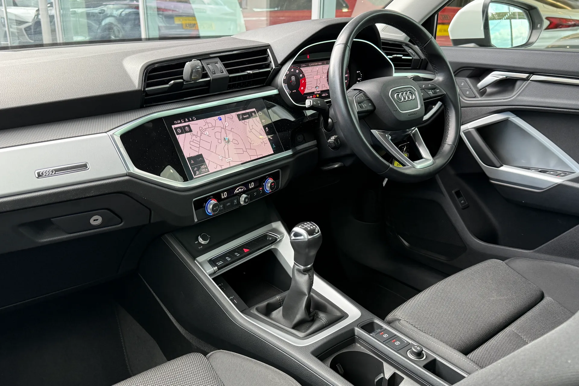Audi Q3 thumbnail image number 47