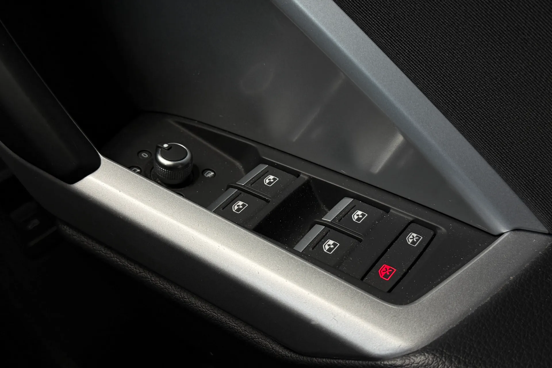 Audi Q3 thumbnail image number 26