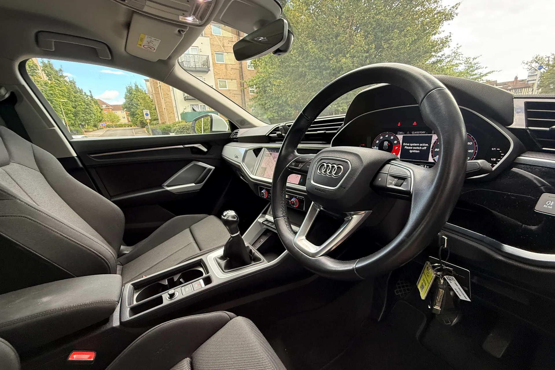 Audi Q3 thumbnail image number 6