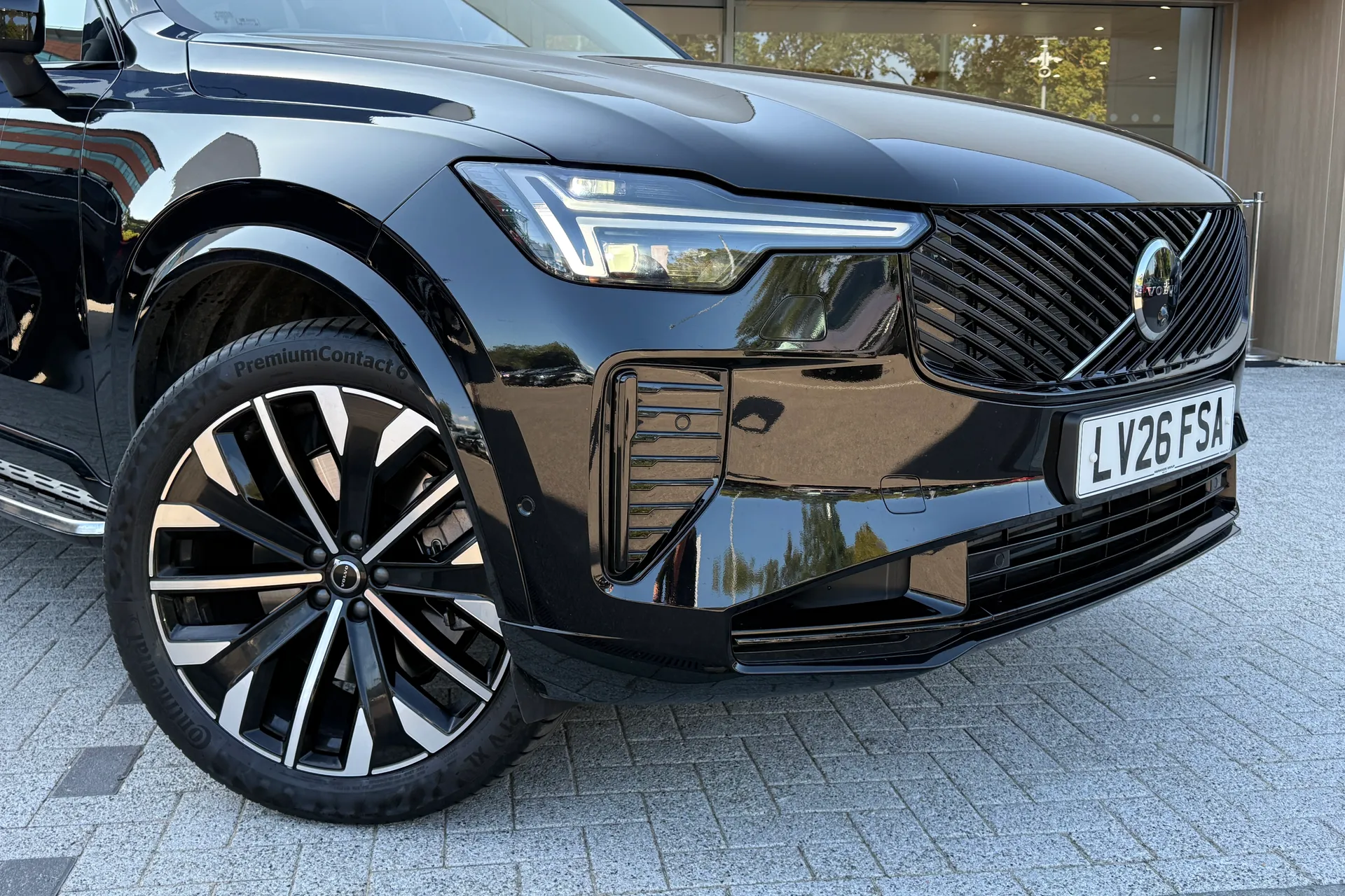 Volvo XC90 thumbnail image number 10