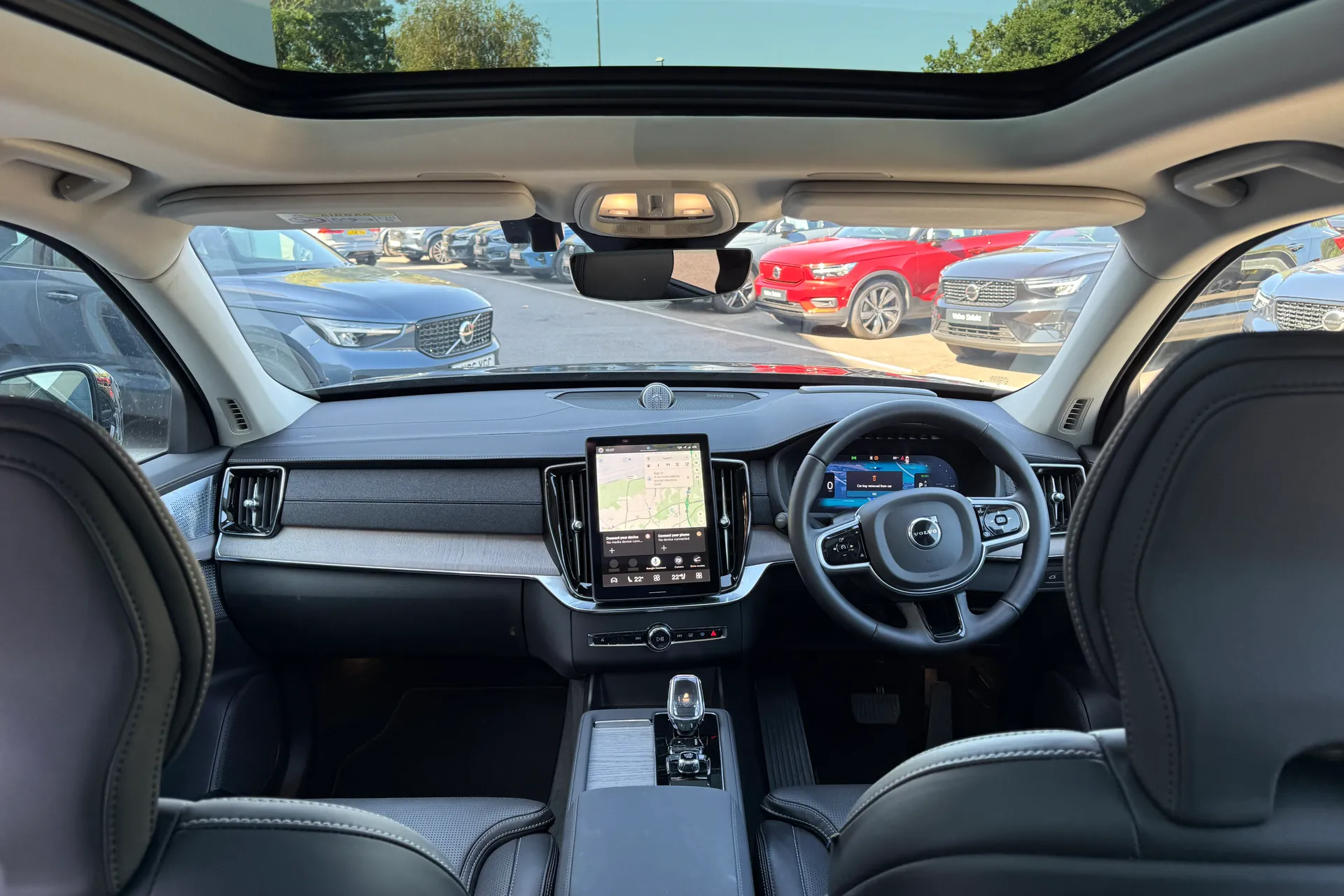 Volvo XC90 thumbnail image number 3