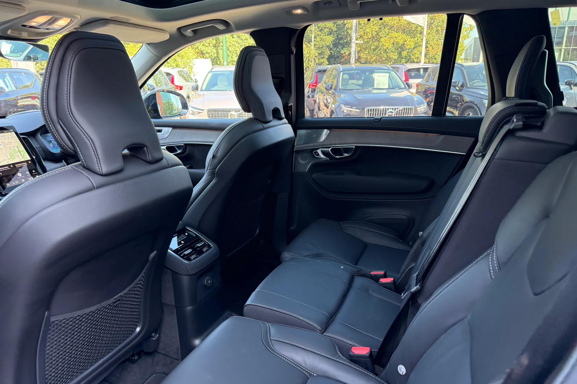Volvo XC90 thumbnail image number 32