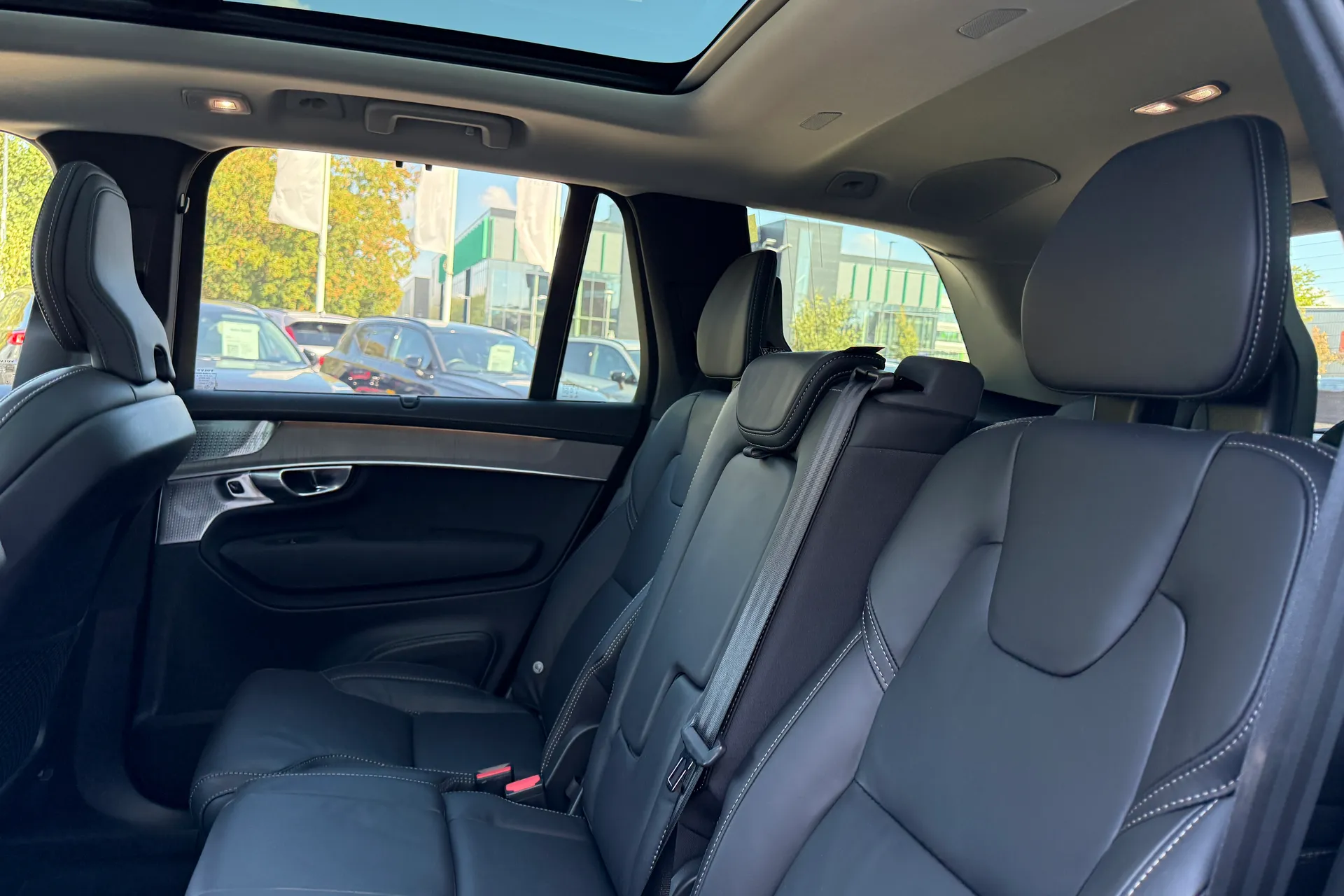 Volvo XC90 thumbnail image number 33