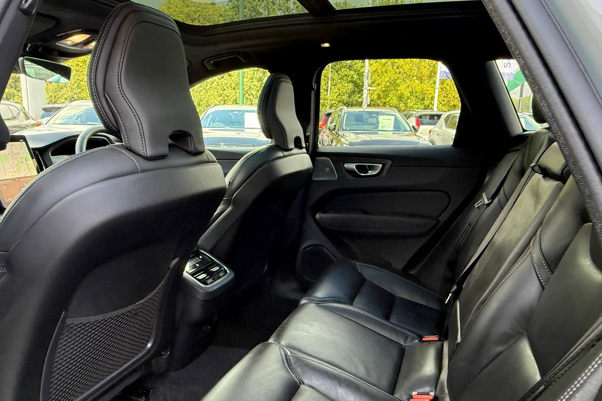 Volvo XC60 thumbnail image number 29
