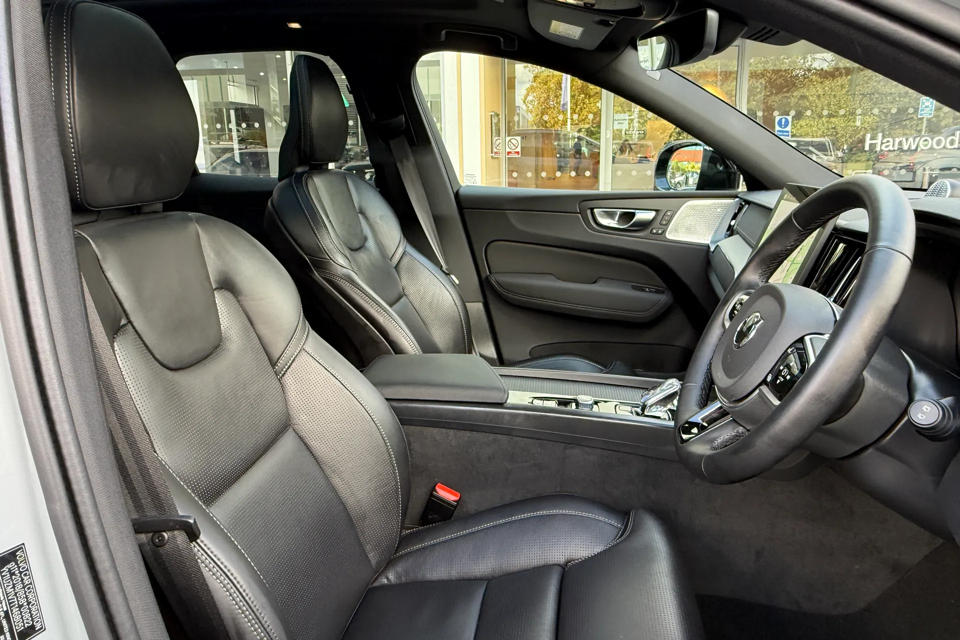 Volvo XC60 thumbnail image number 26