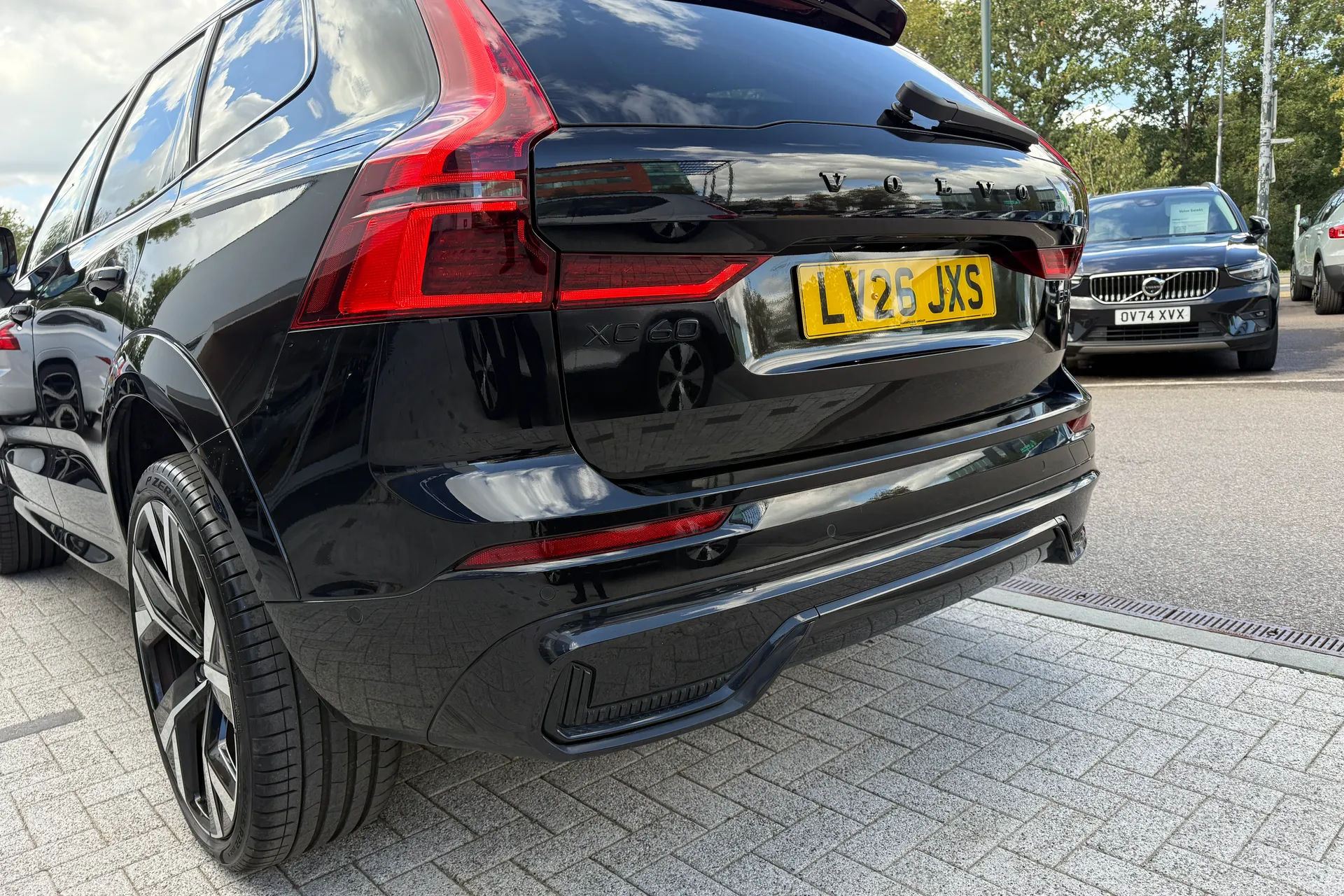 Volvo XC60 thumbnail image number 18