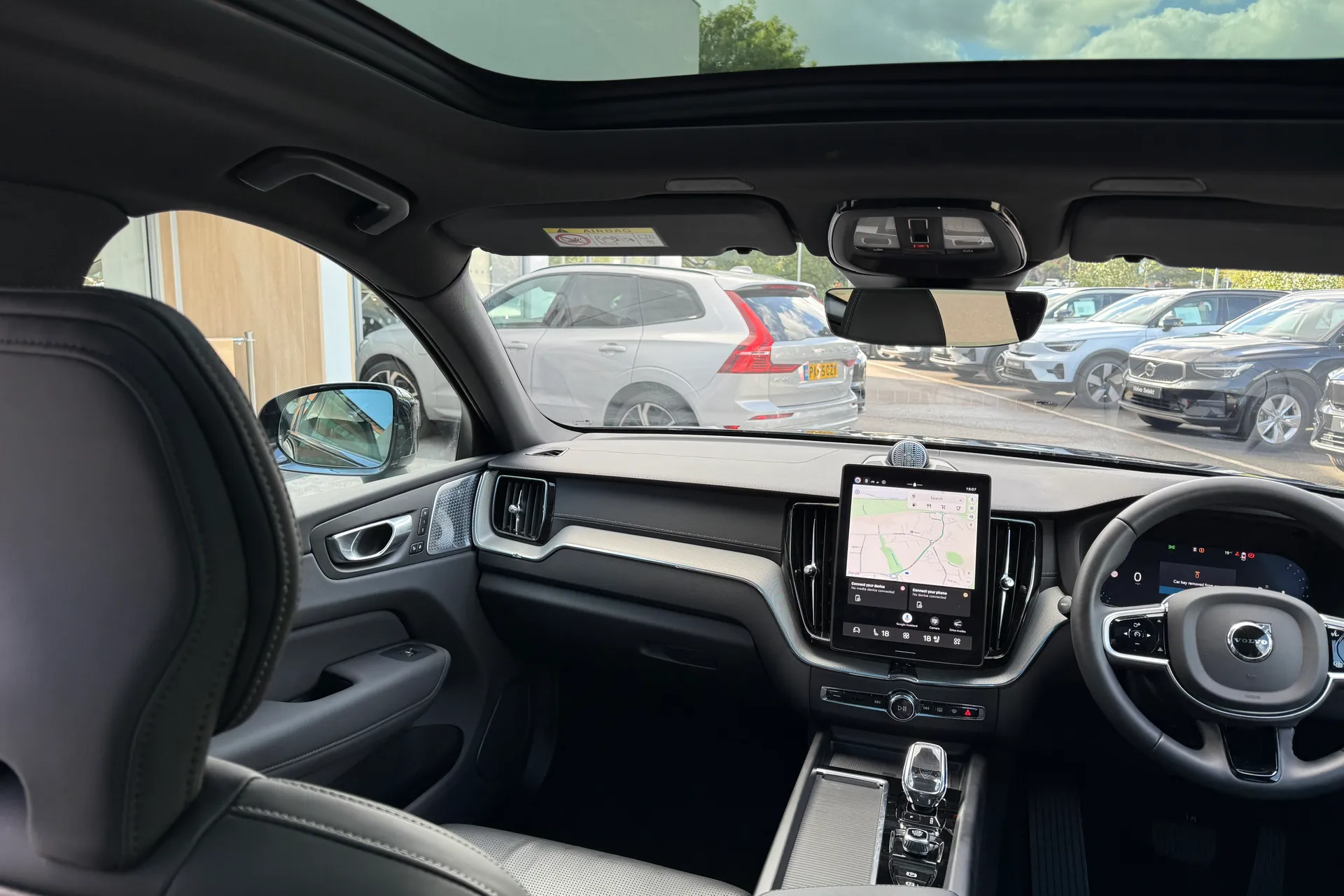 Volvo XC60 thumbnail image number 30